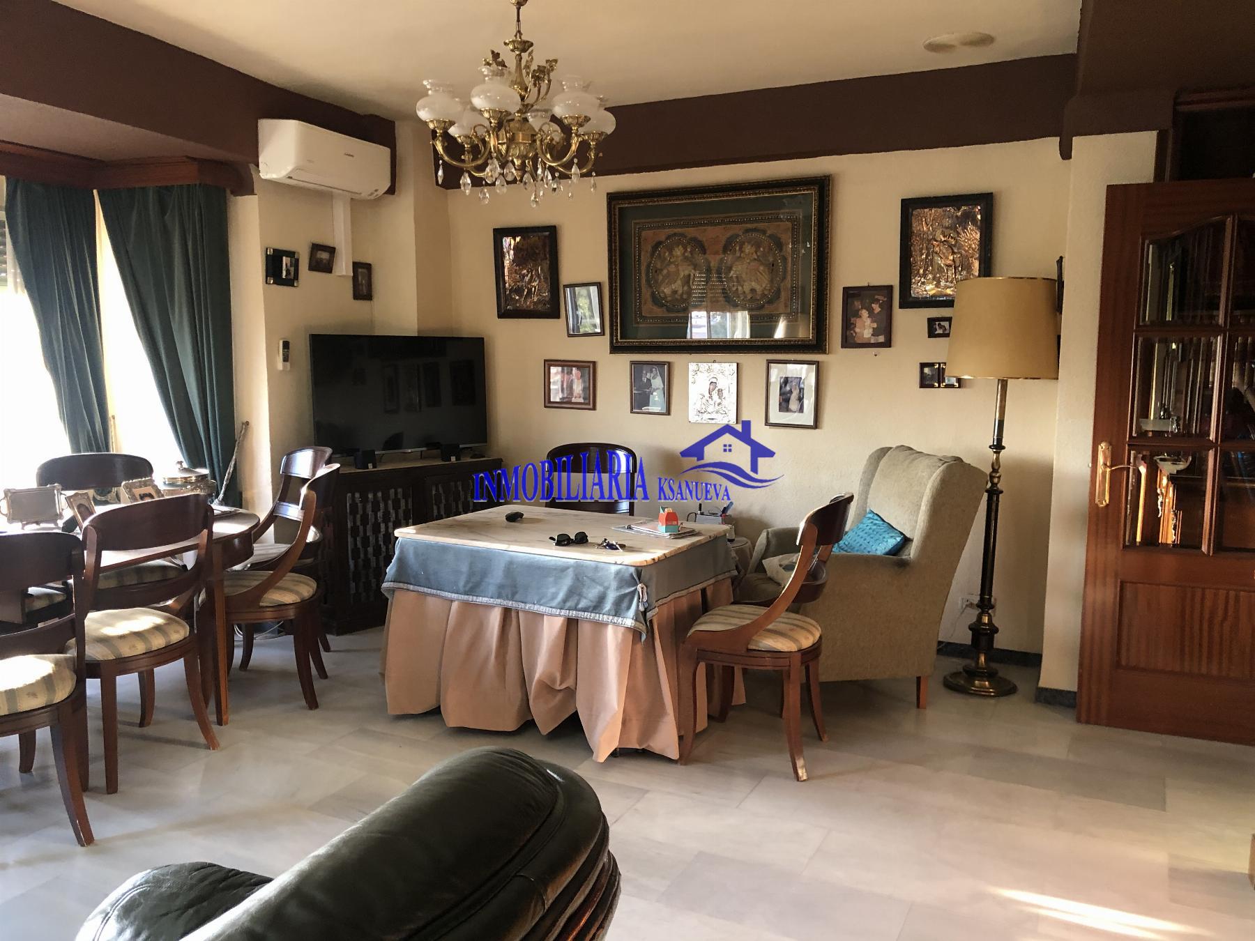 For sale of flat in Córdoba