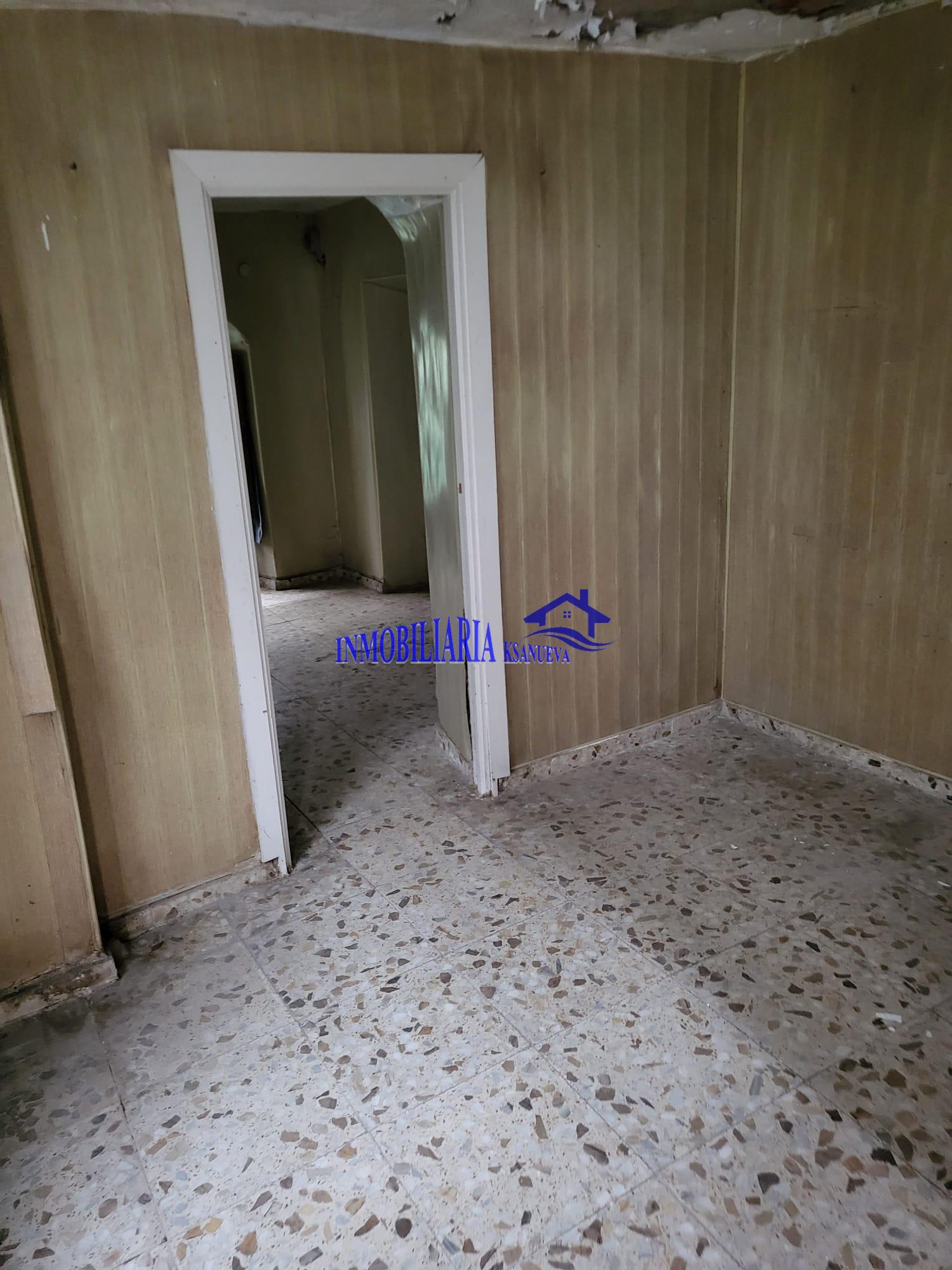 For sale of house in Córdoba