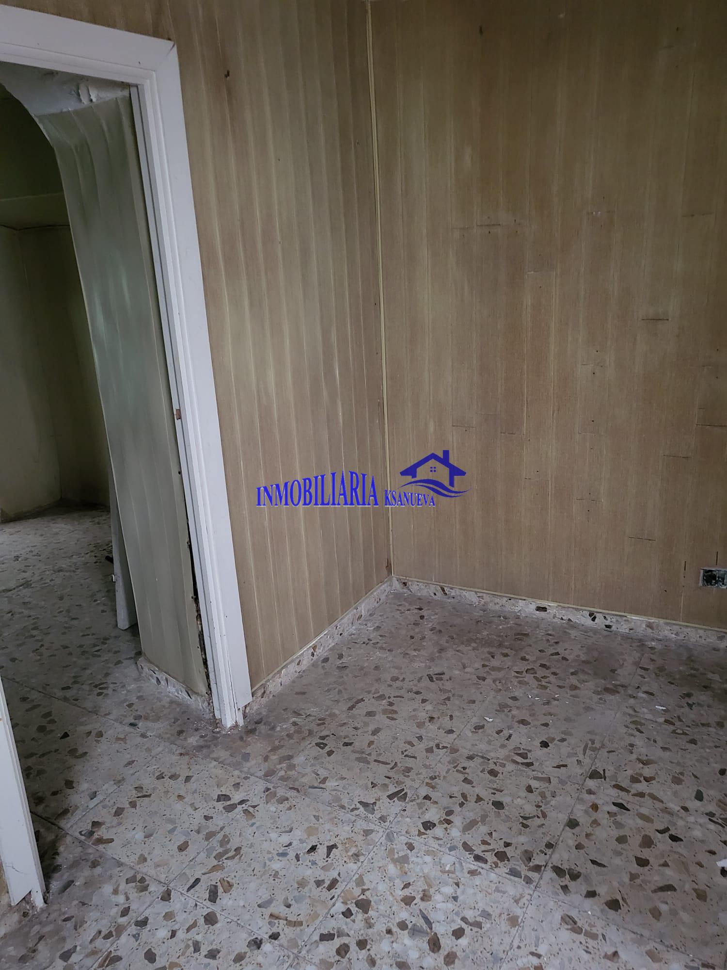 For sale of house in Córdoba