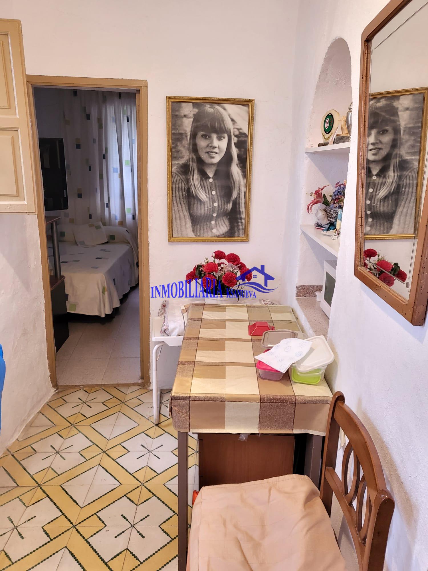 For sale of house in Córdoba