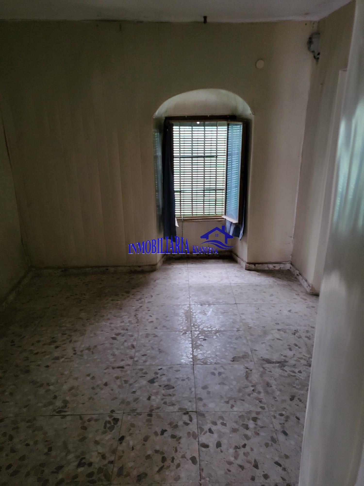 For sale of house in Córdoba