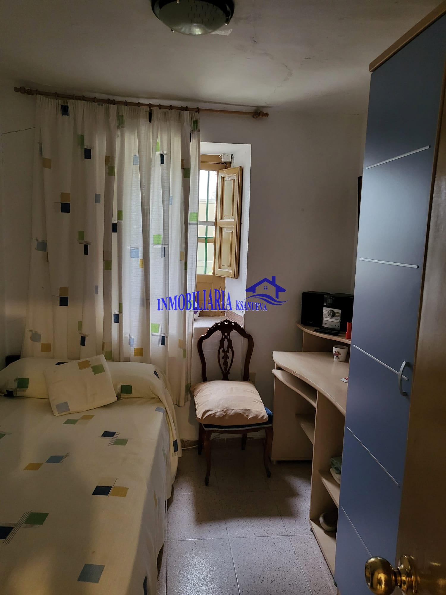 For sale of house in Córdoba