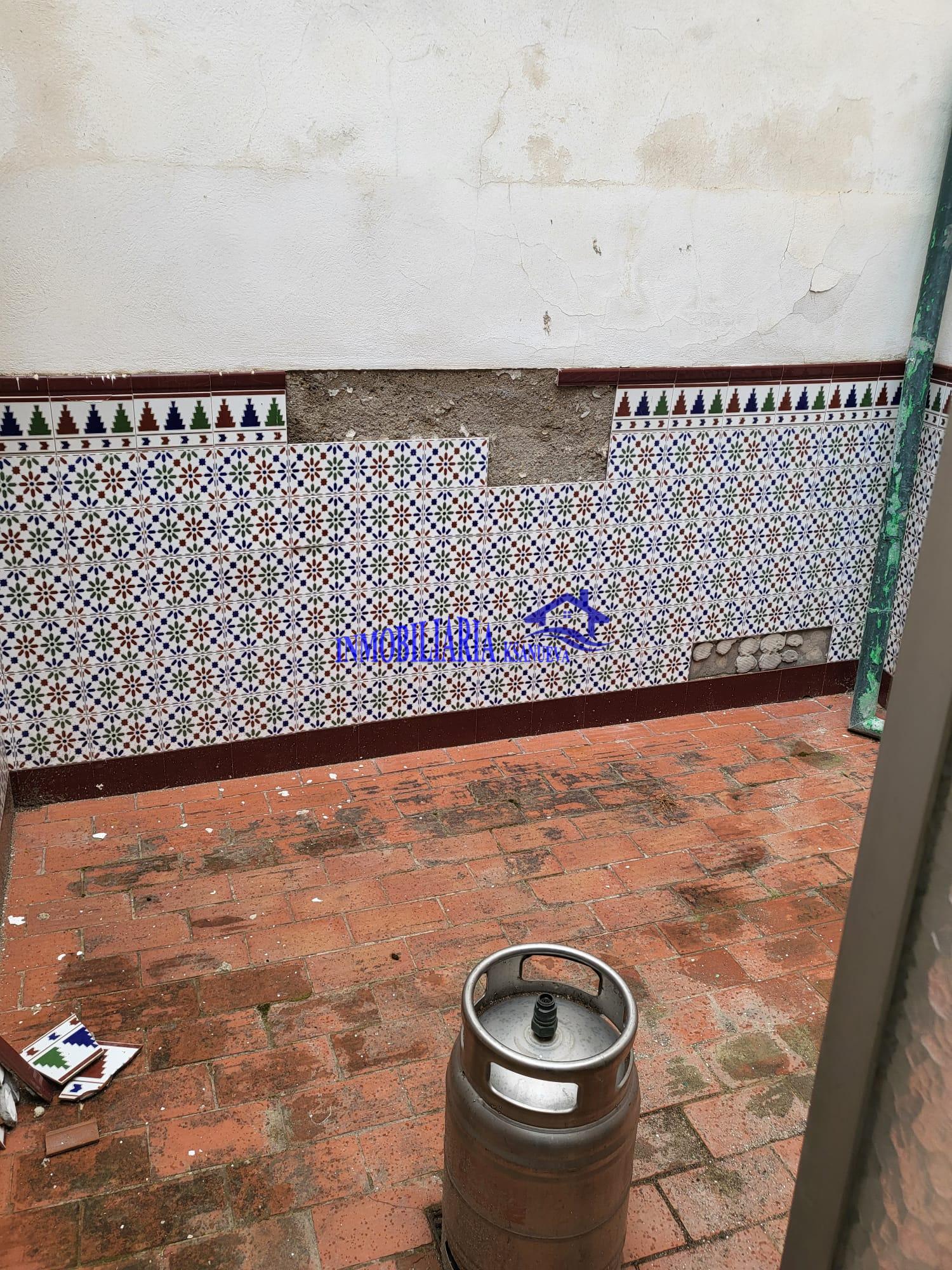 For sale of house in Córdoba