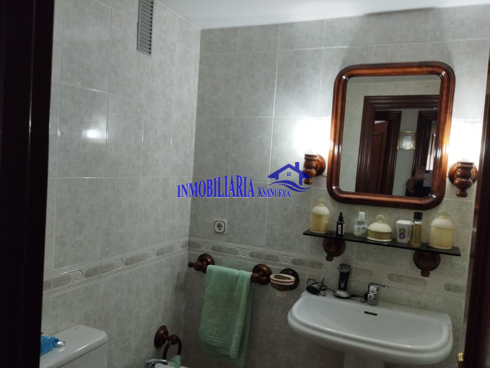 For sale of flat in Córdoba