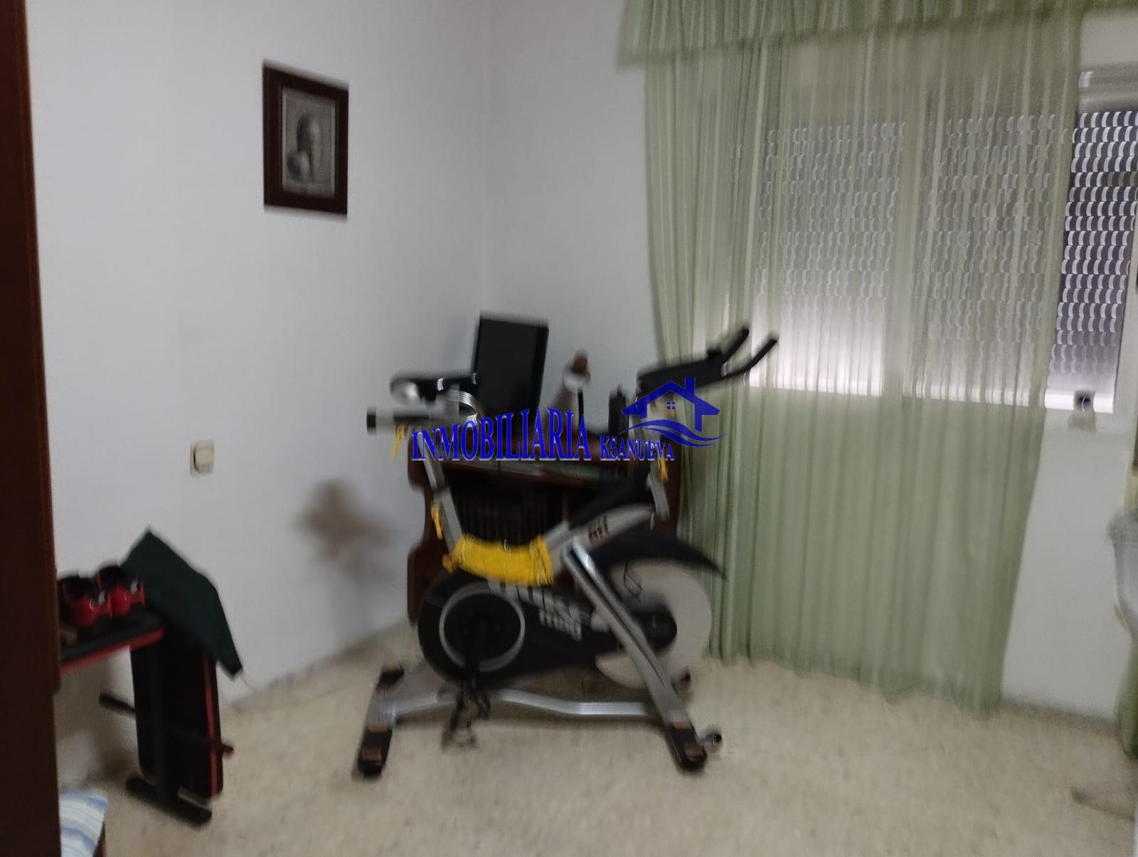 For sale of flat in Córdoba