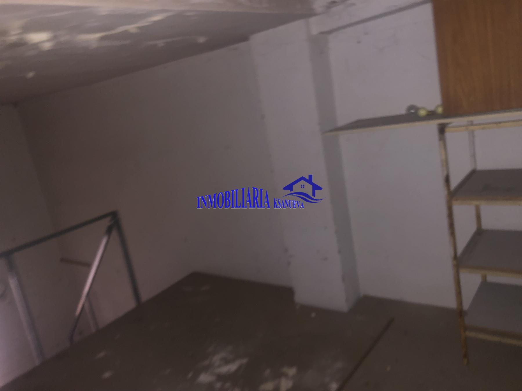 For sale of commercial in Córdoba