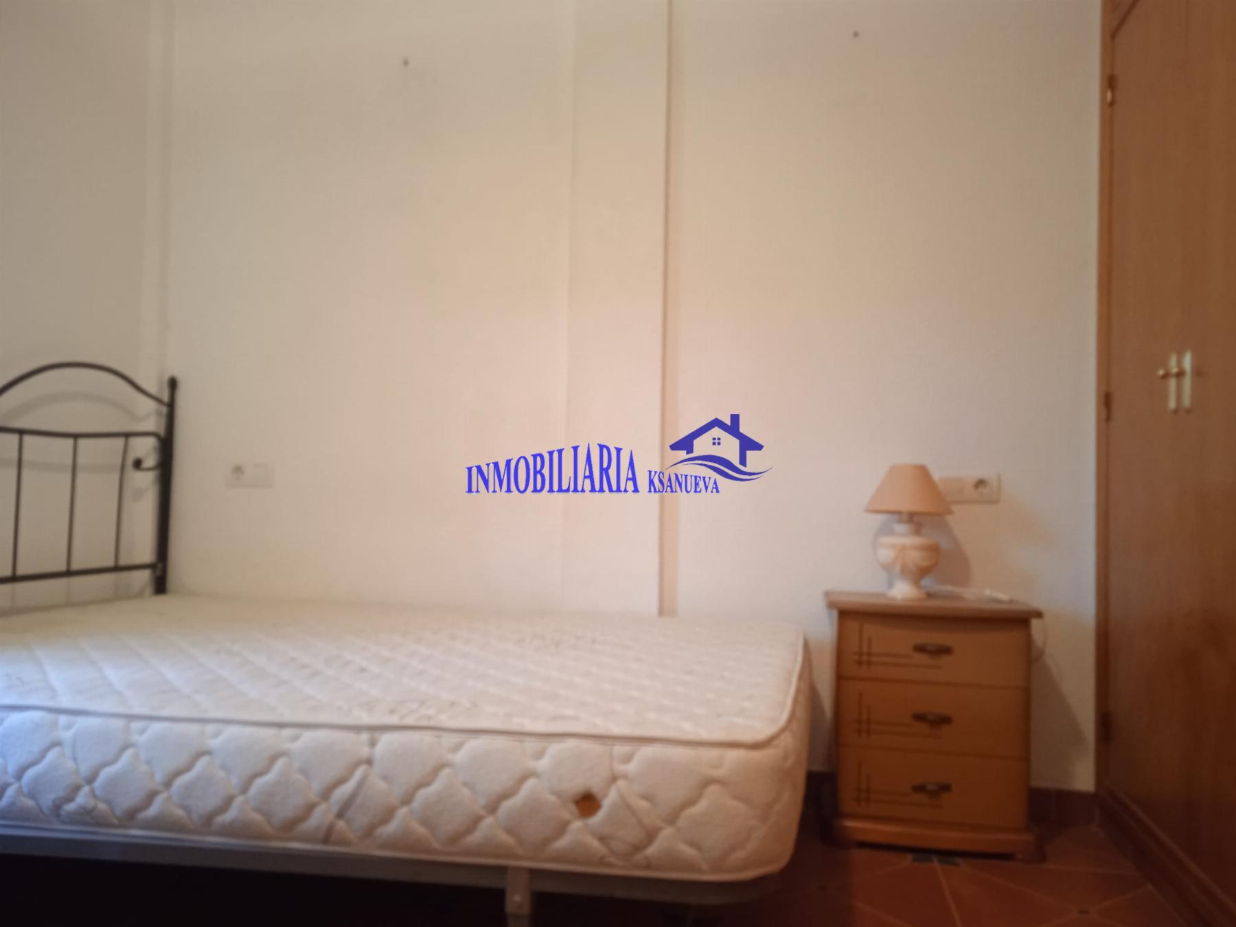 For sale of flat in Córdoba
