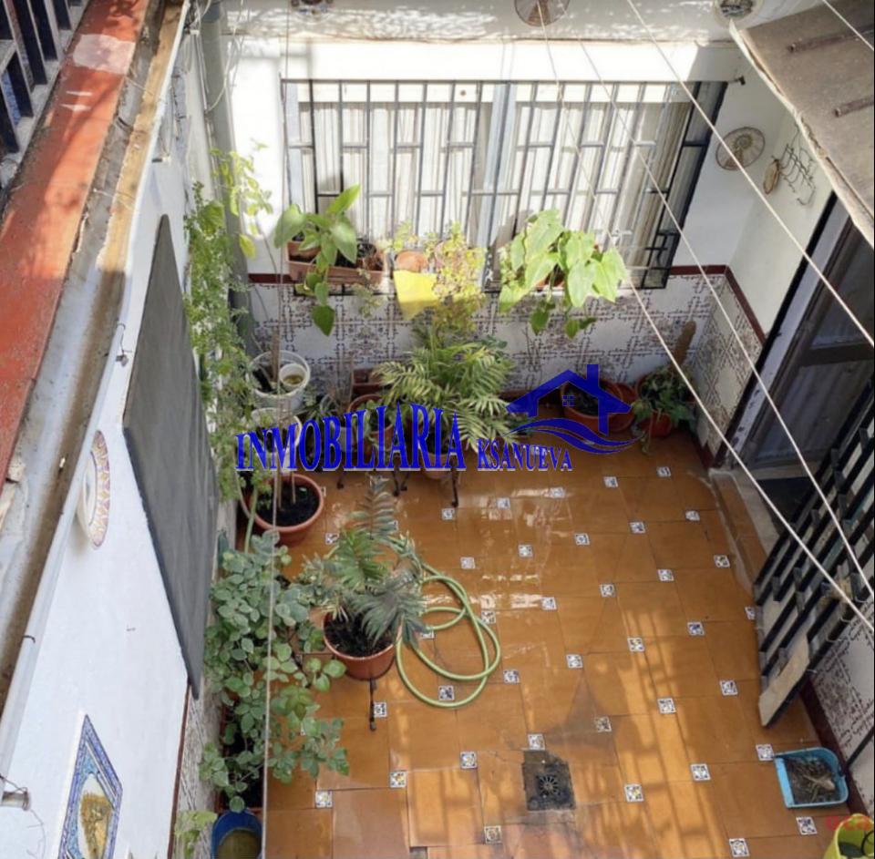 For sale of house in Córdoba