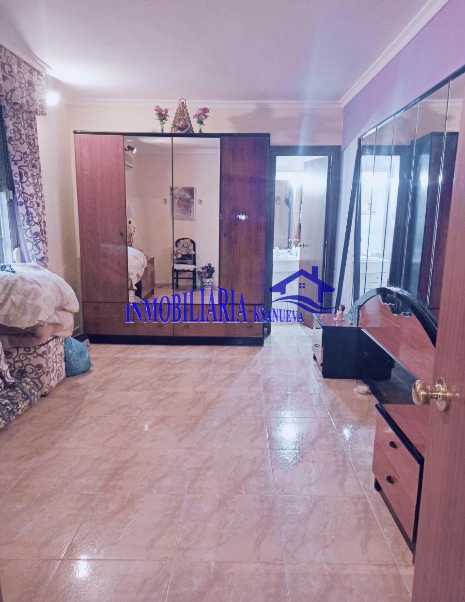 For sale of house in Córdoba