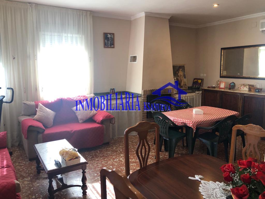 For sale of chalet in Córdoba