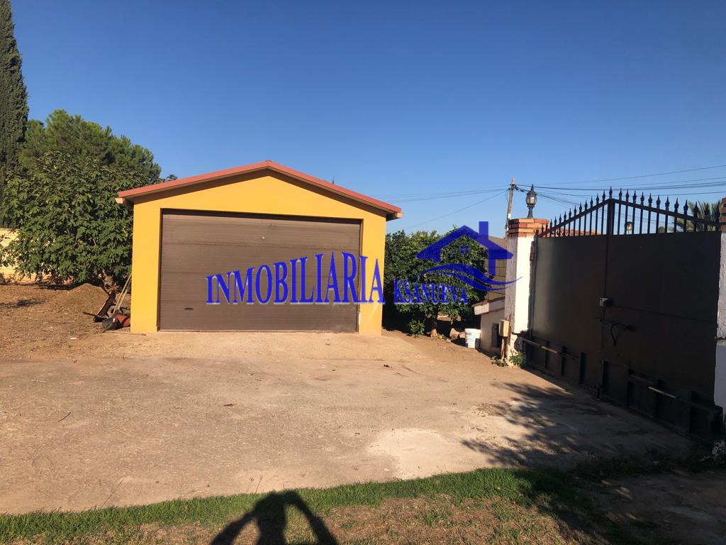 For sale of chalet in Córdoba