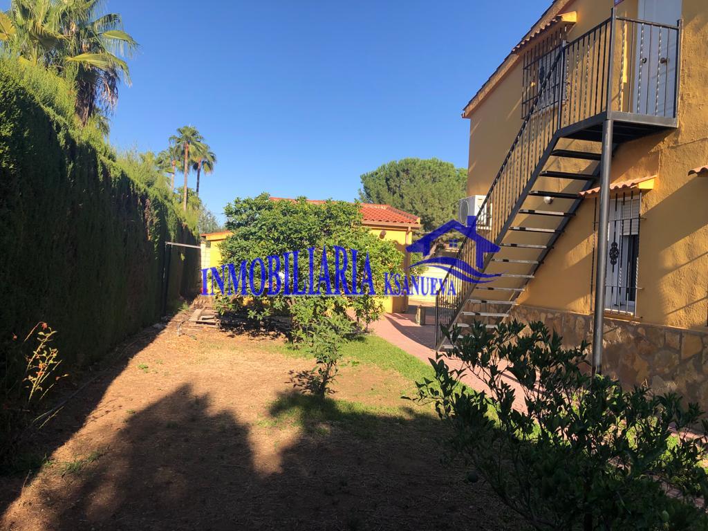 For sale of chalet in Córdoba