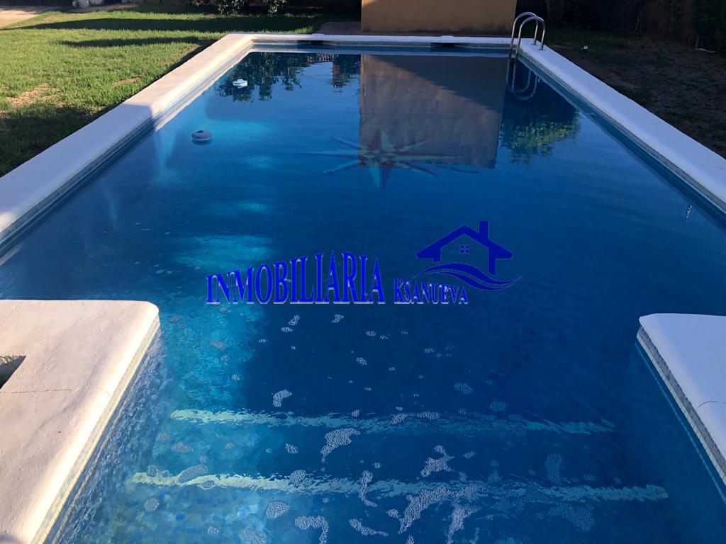 For sale of chalet in Córdoba