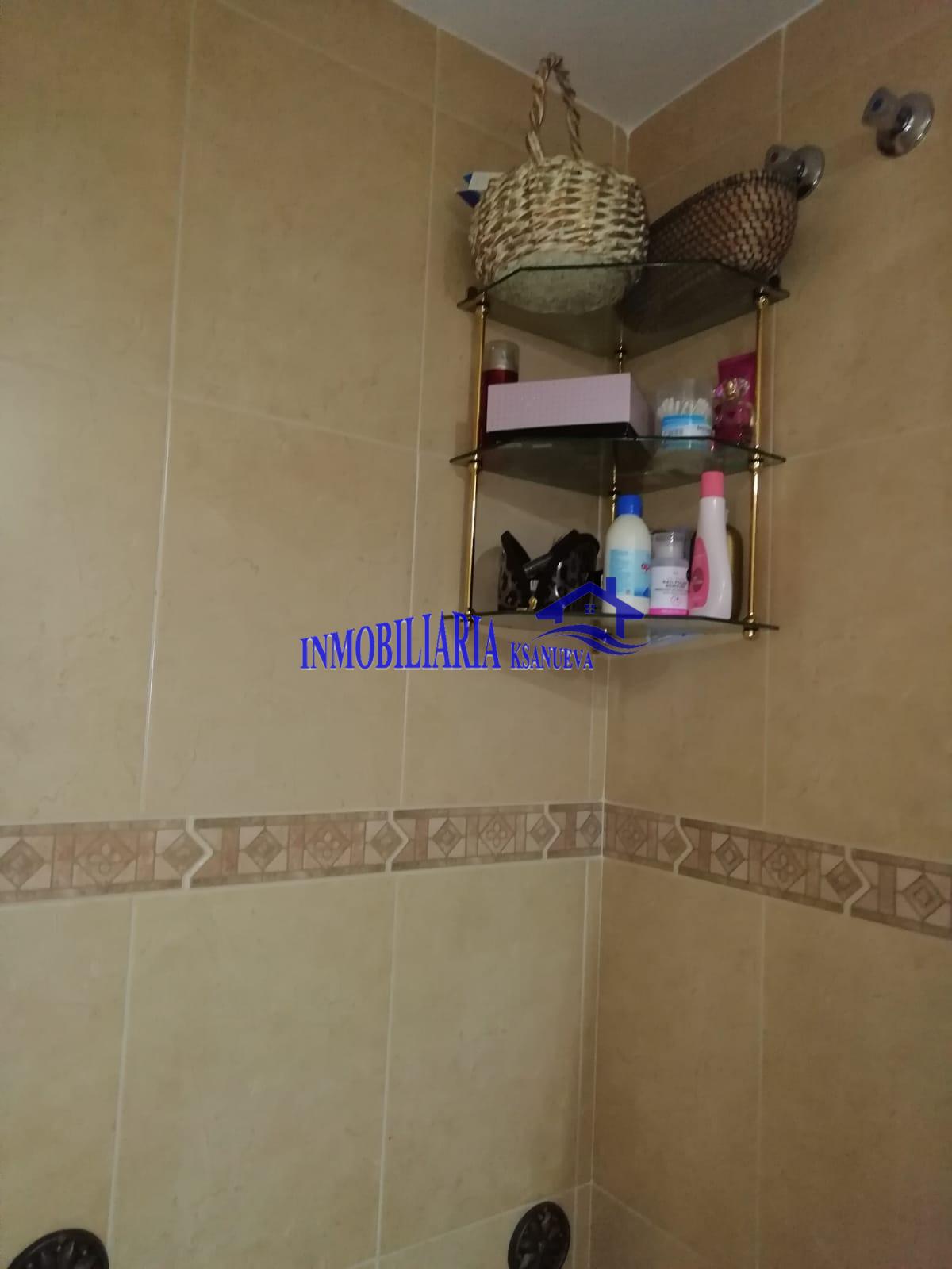 For sale of flat in Córdoba