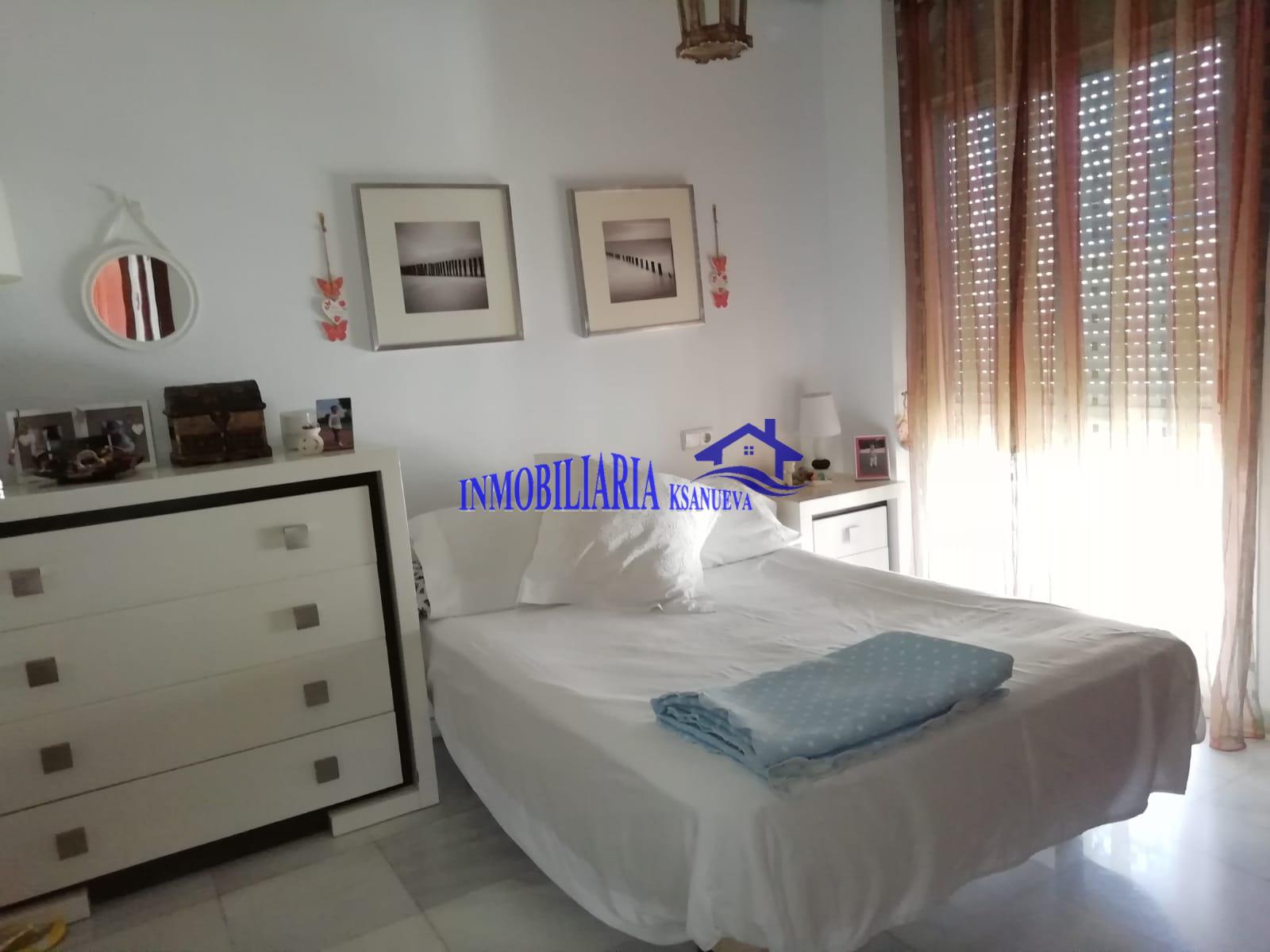 For sale of flat in Córdoba