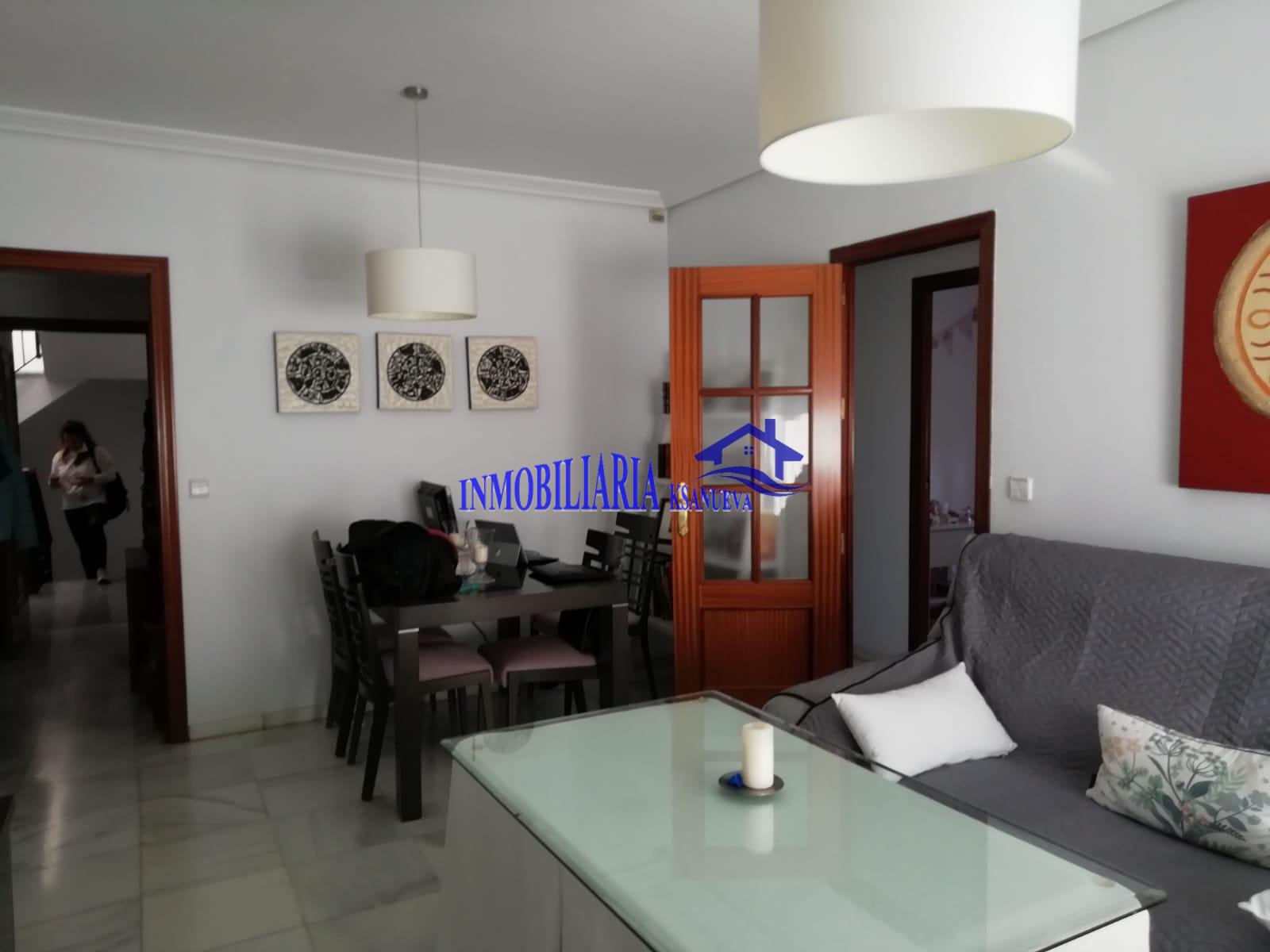 For sale of flat in Córdoba
