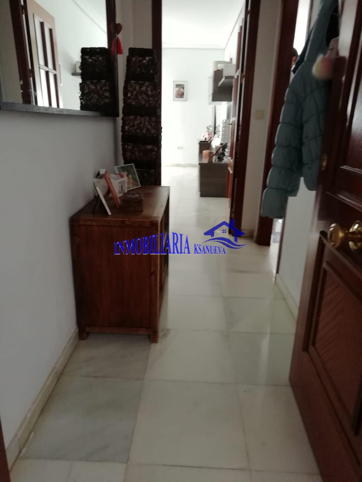 For sale of flat in Córdoba