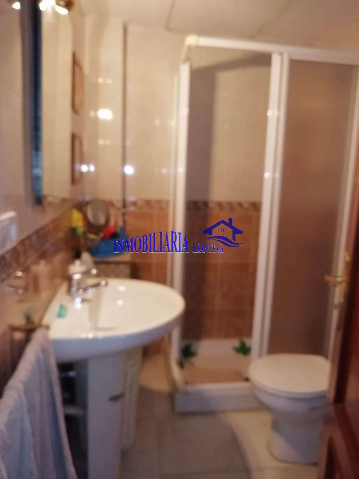 For sale of flat in Córdoba