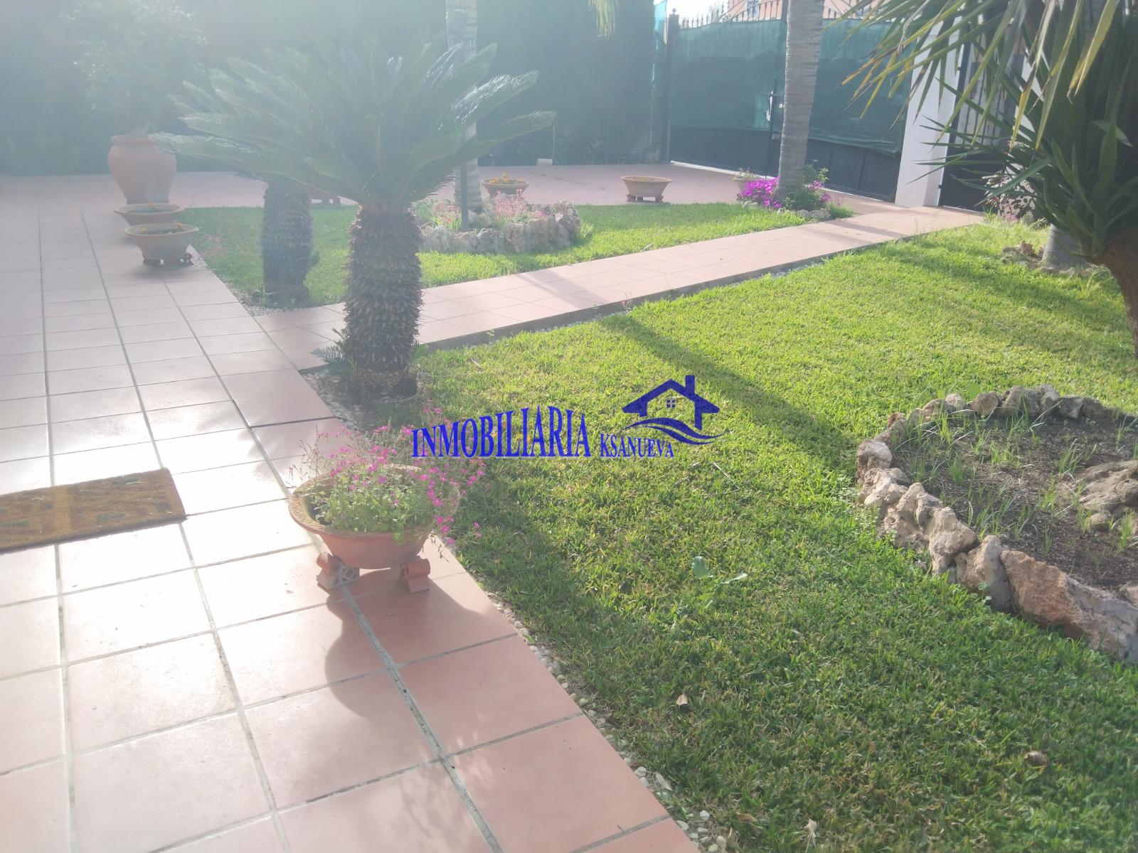 For sale of chalet in Córdoba