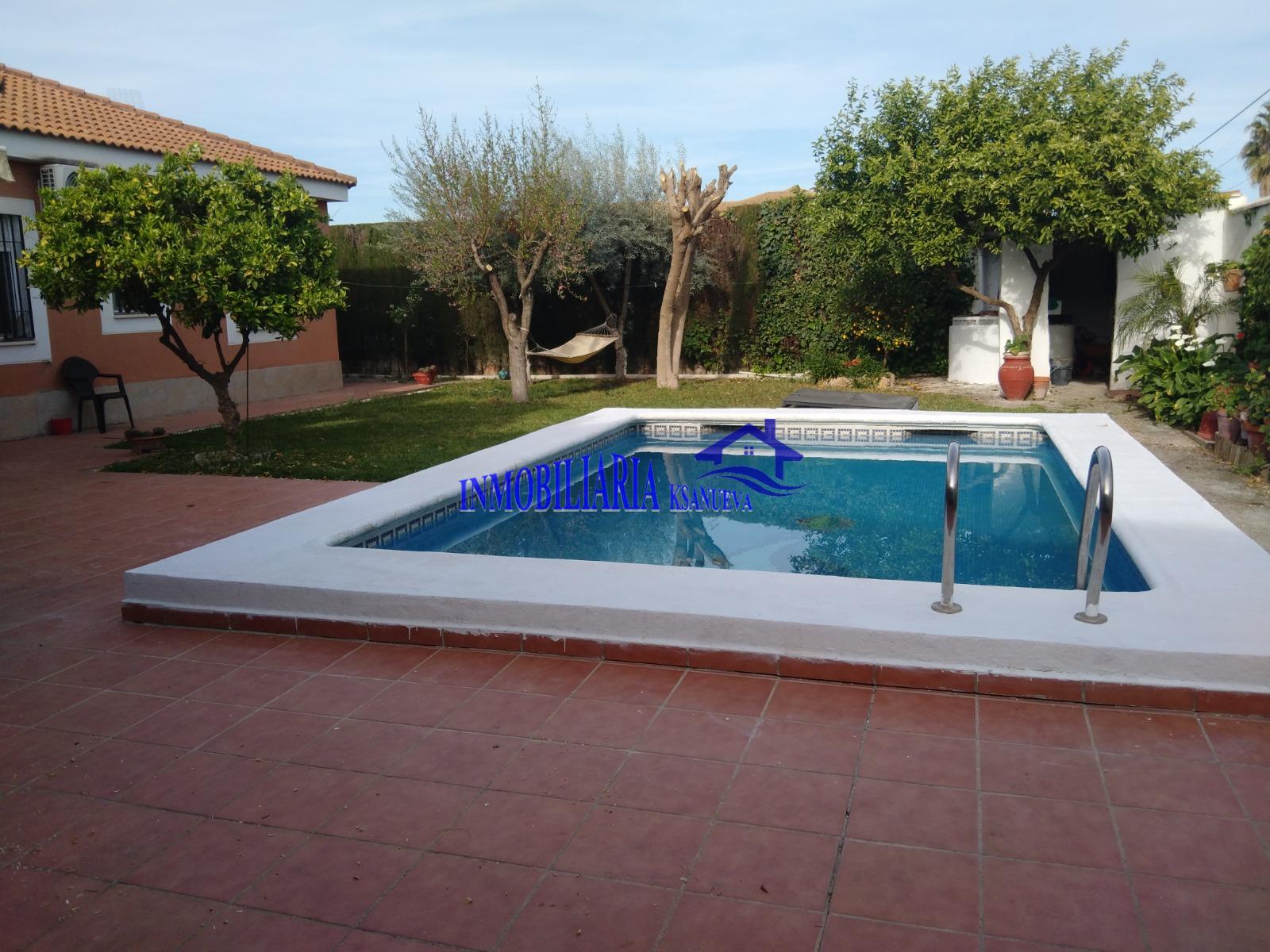 For sale of chalet in Córdoba