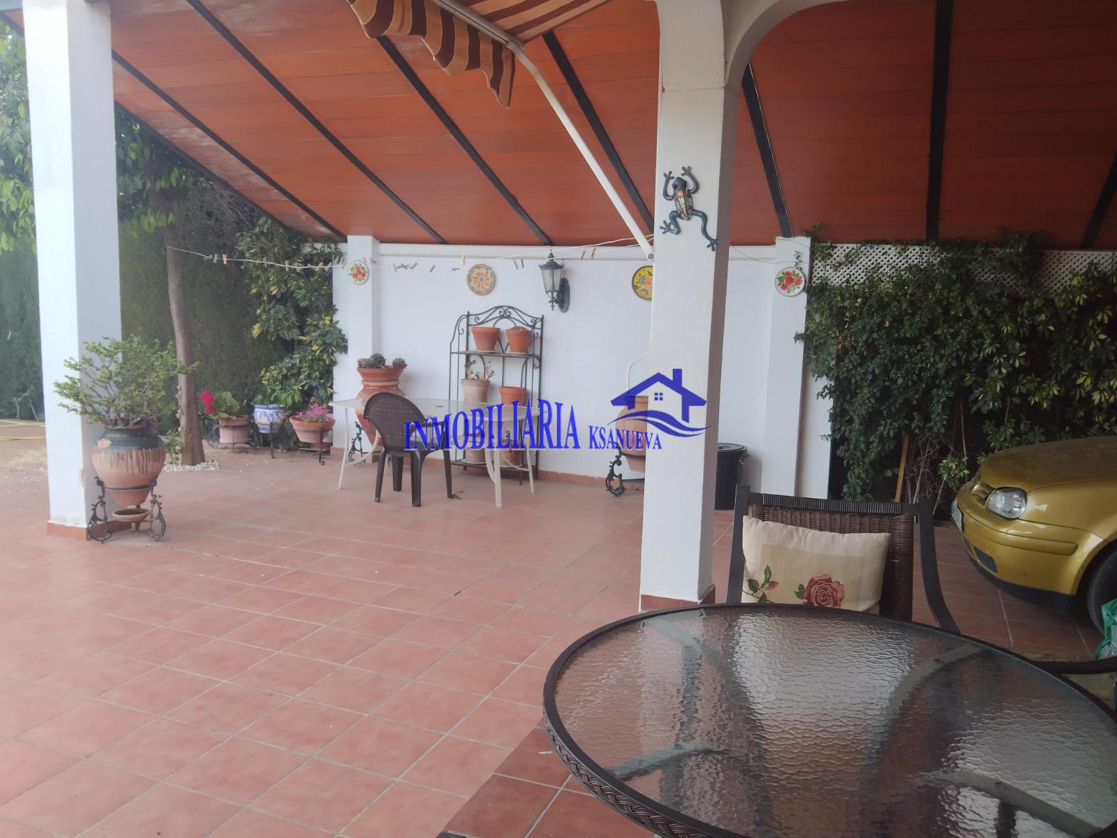 For sale of chalet in Córdoba