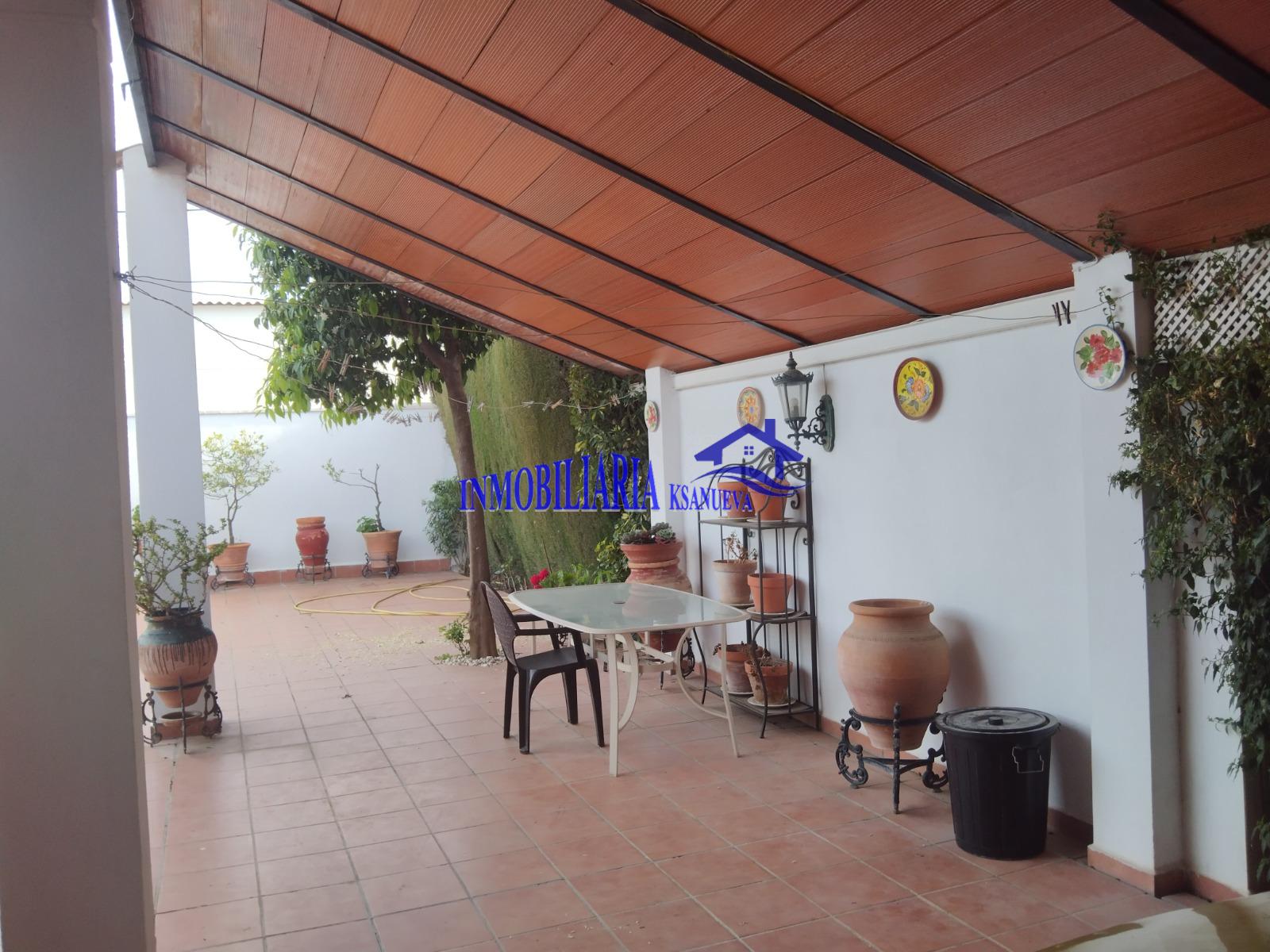 For sale of chalet in Córdoba