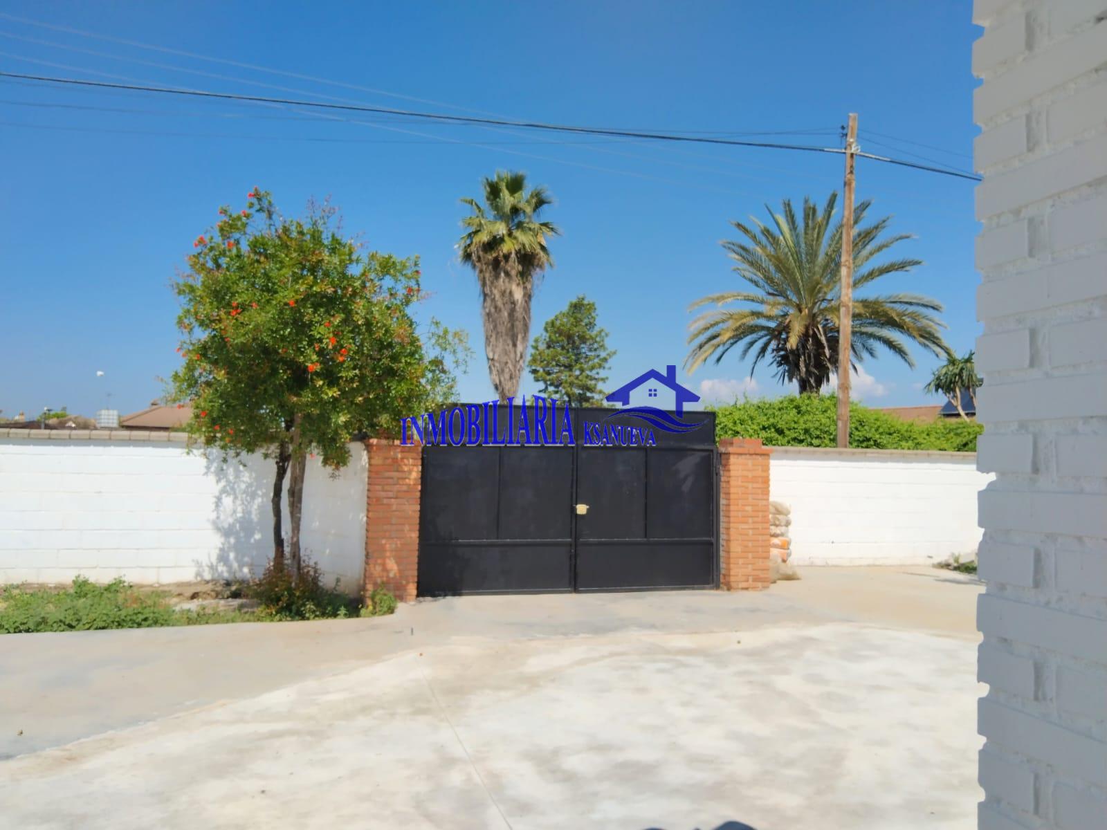For sale of chalet in Córdoba