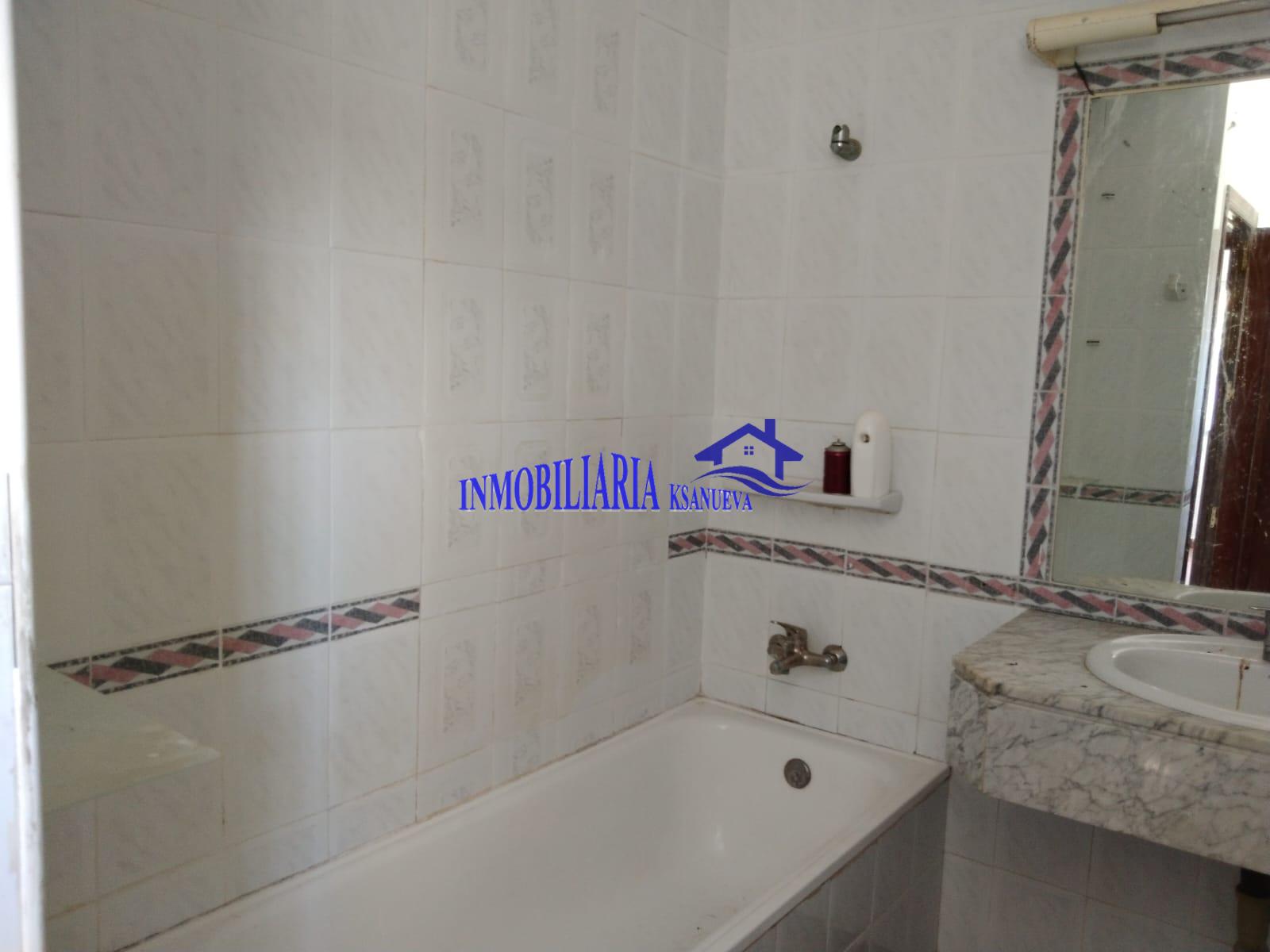 For sale of chalet in Córdoba