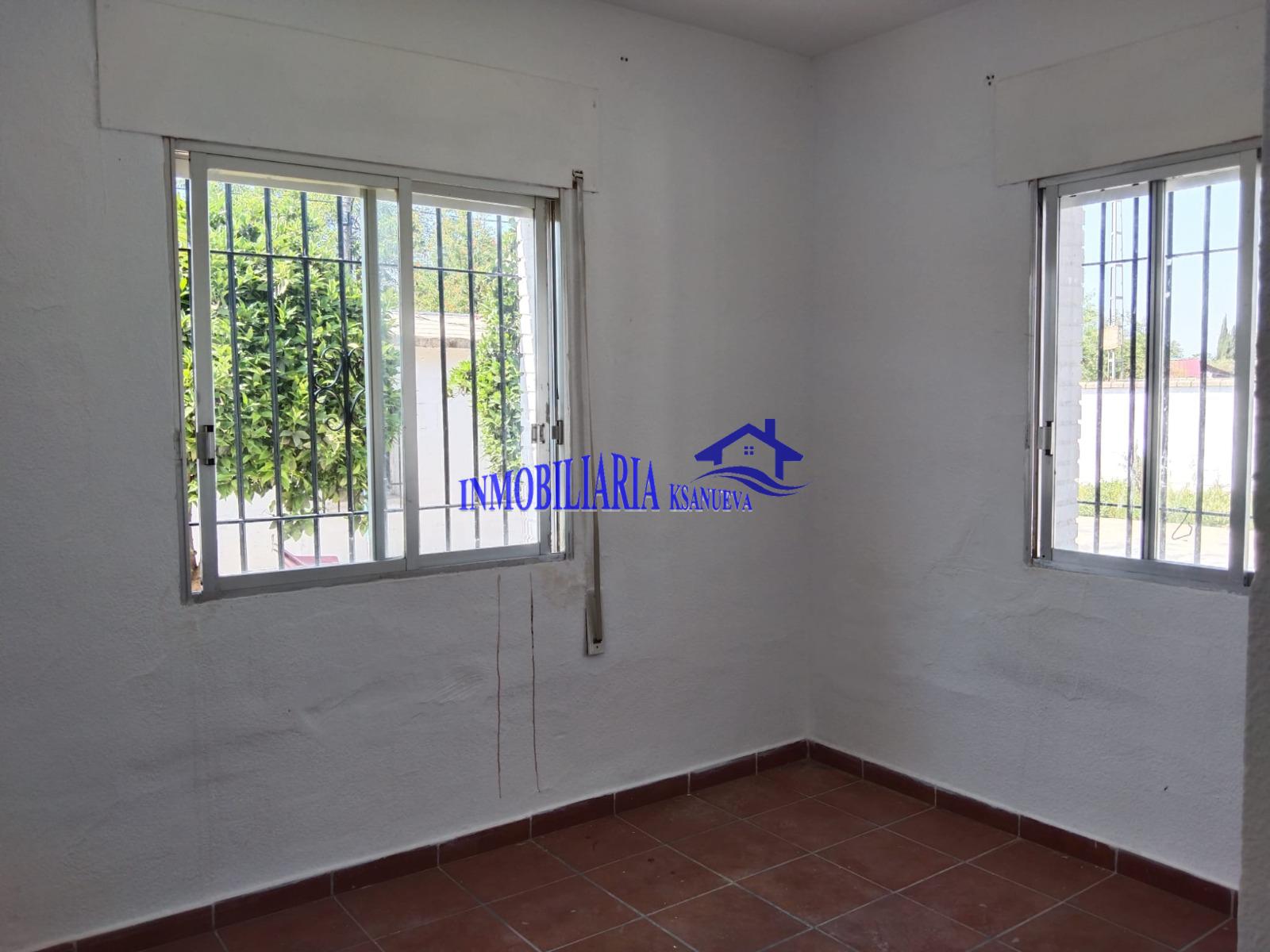For sale of chalet in Córdoba