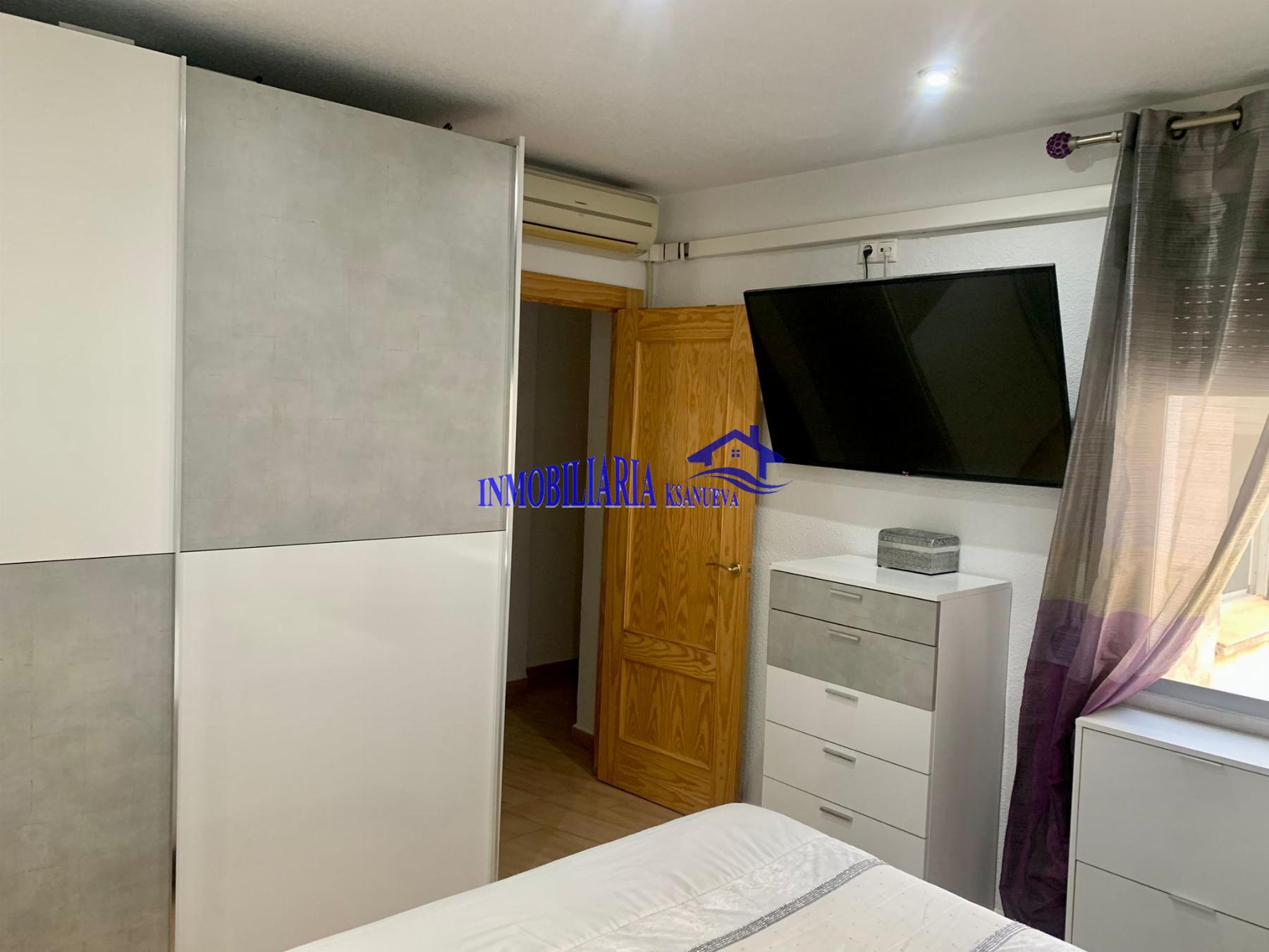 For sale of flat in Córdoba