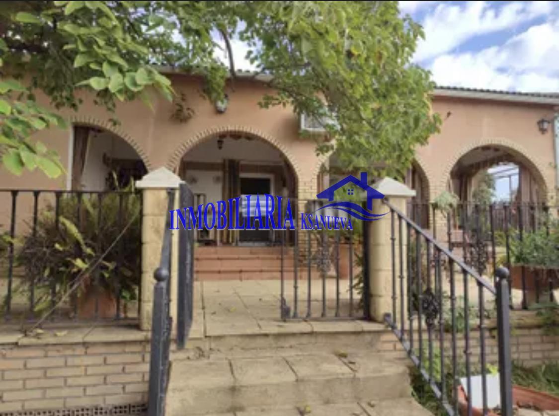 For sale of chalet in Córdoba