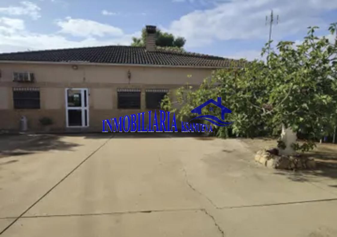 For sale of chalet in Córdoba