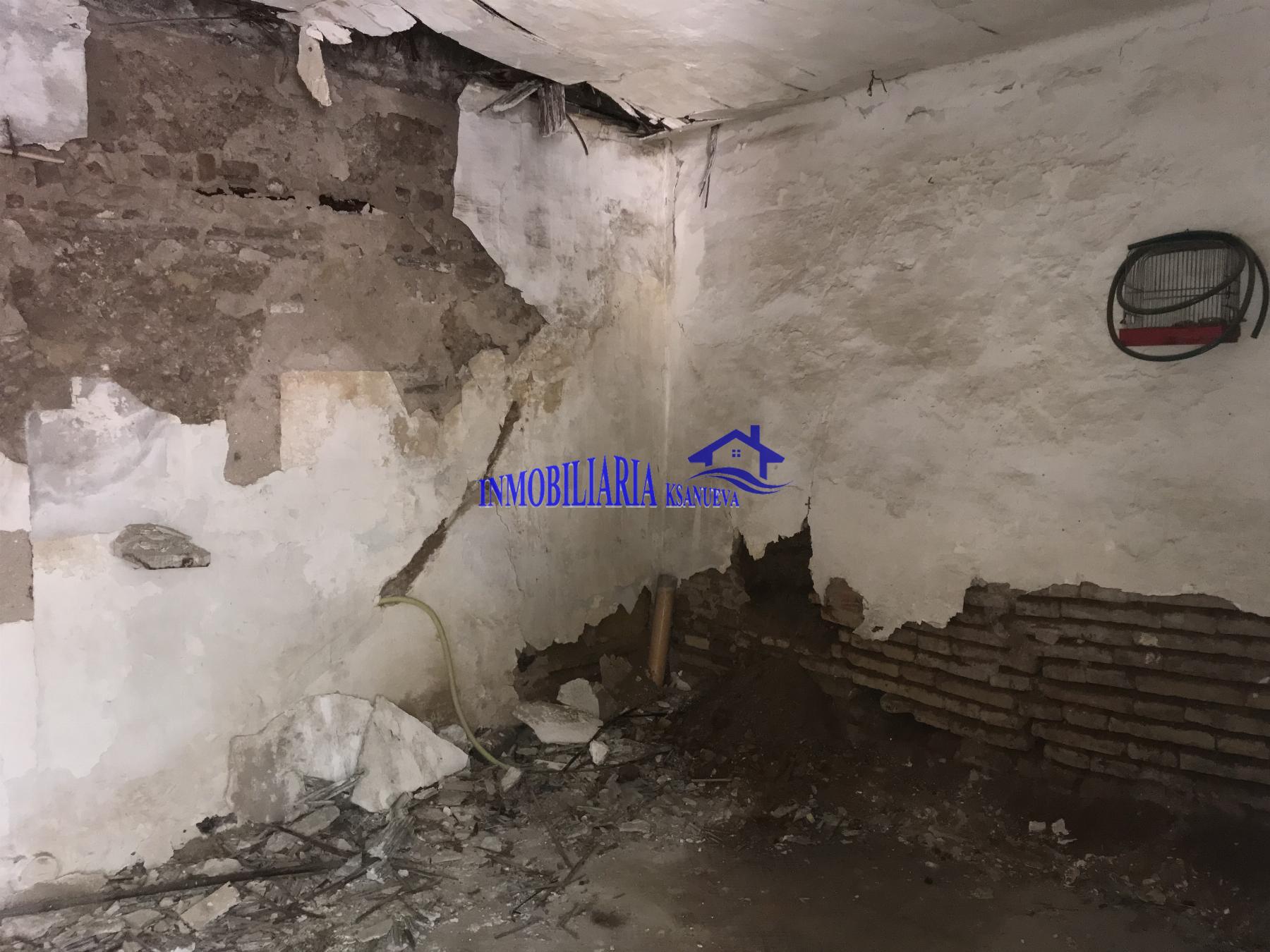 For sale of house in Córdoba