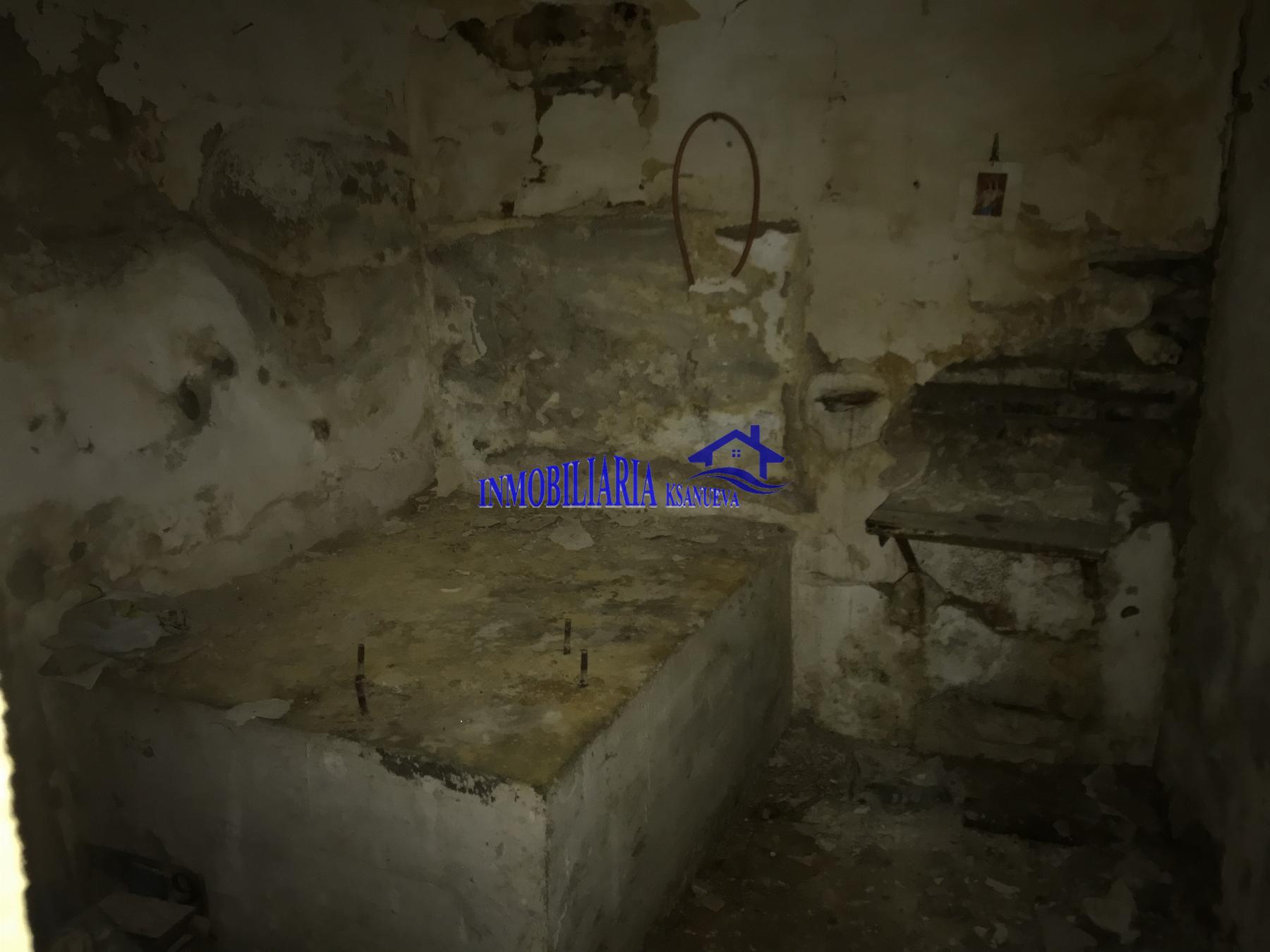 For sale of house in Córdoba