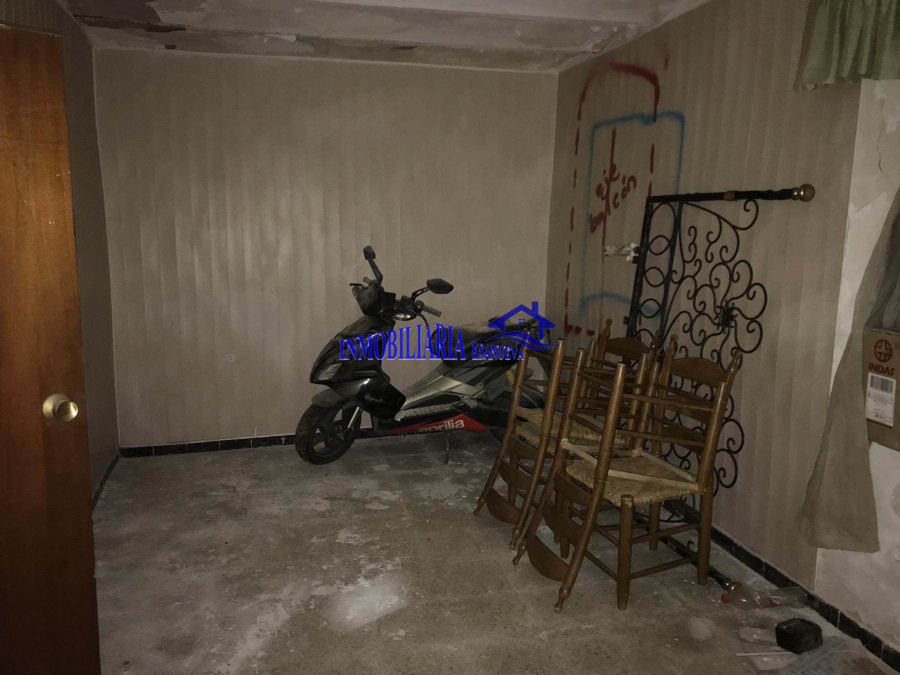 For sale of house in Córdoba
