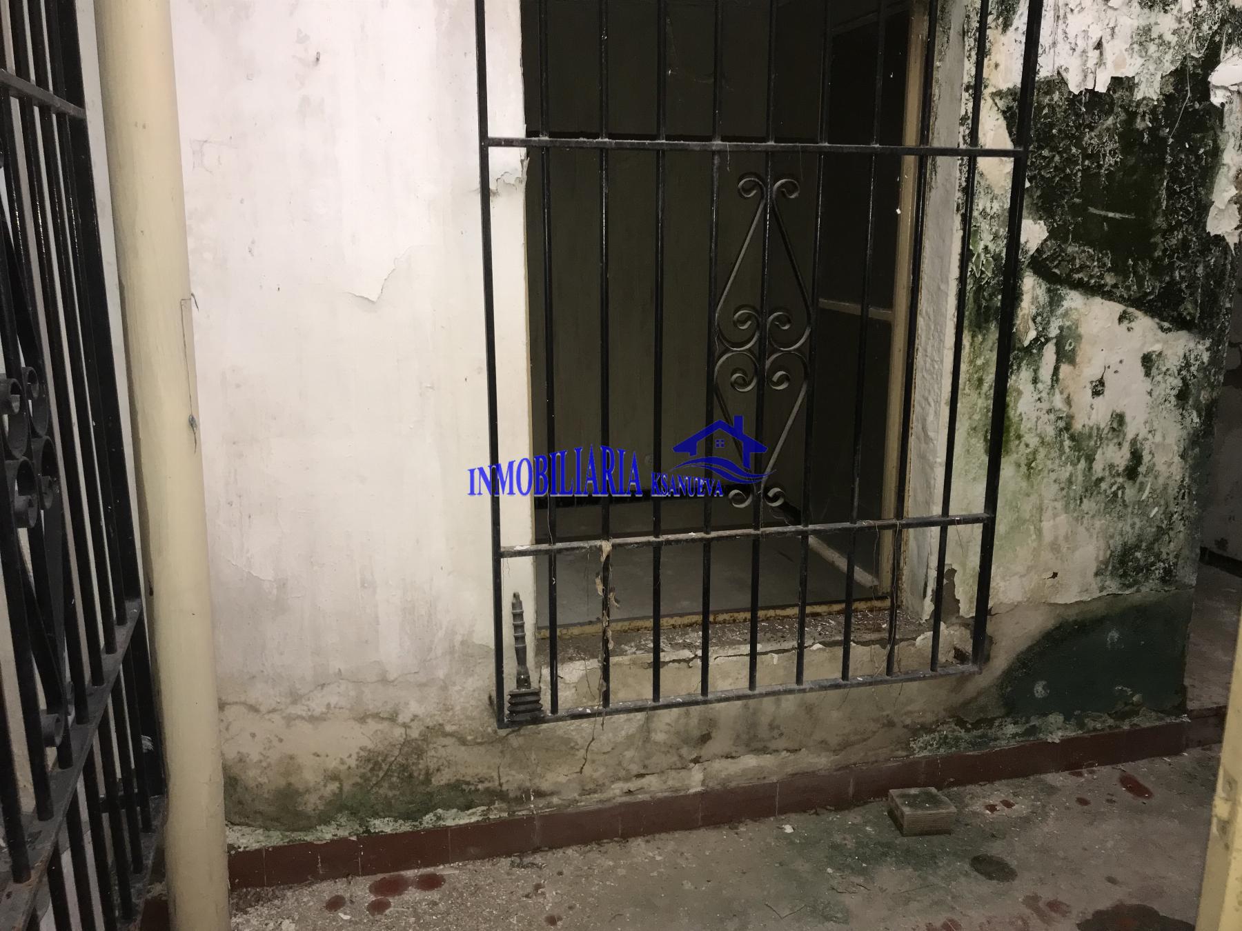 For sale of house in Córdoba