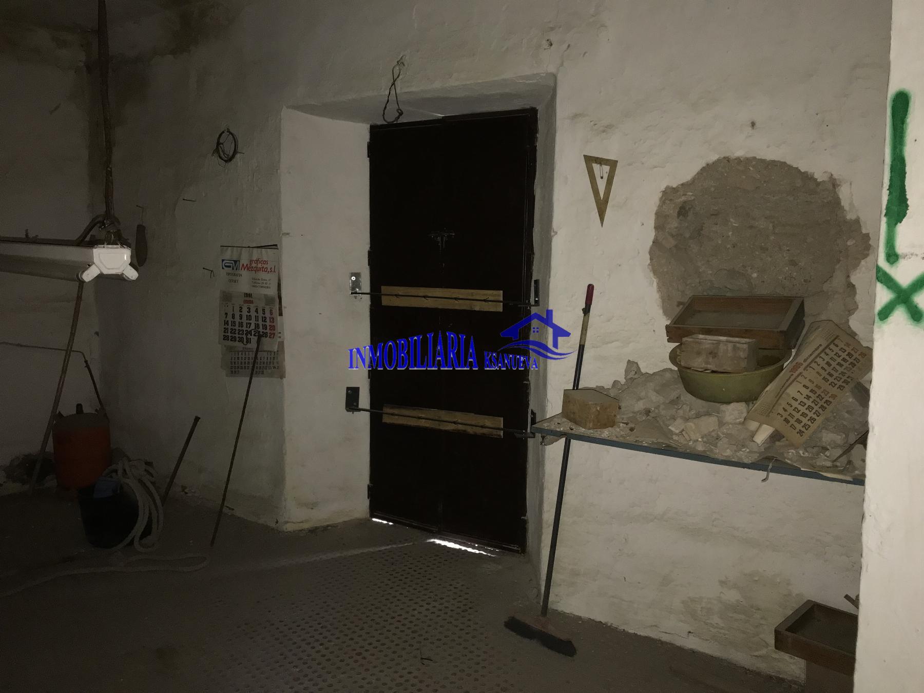 For sale of house in Córdoba