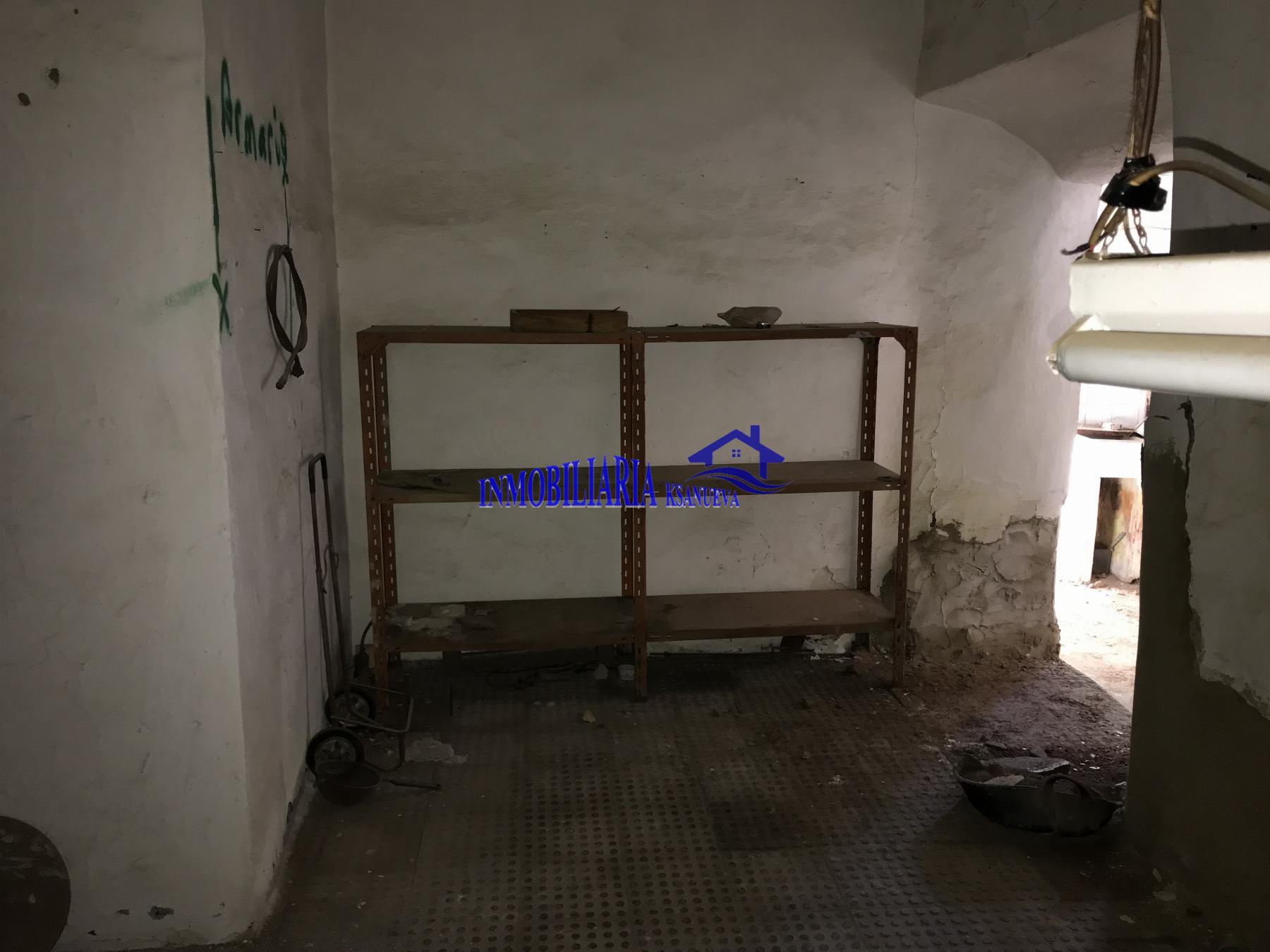 For sale of house in Córdoba