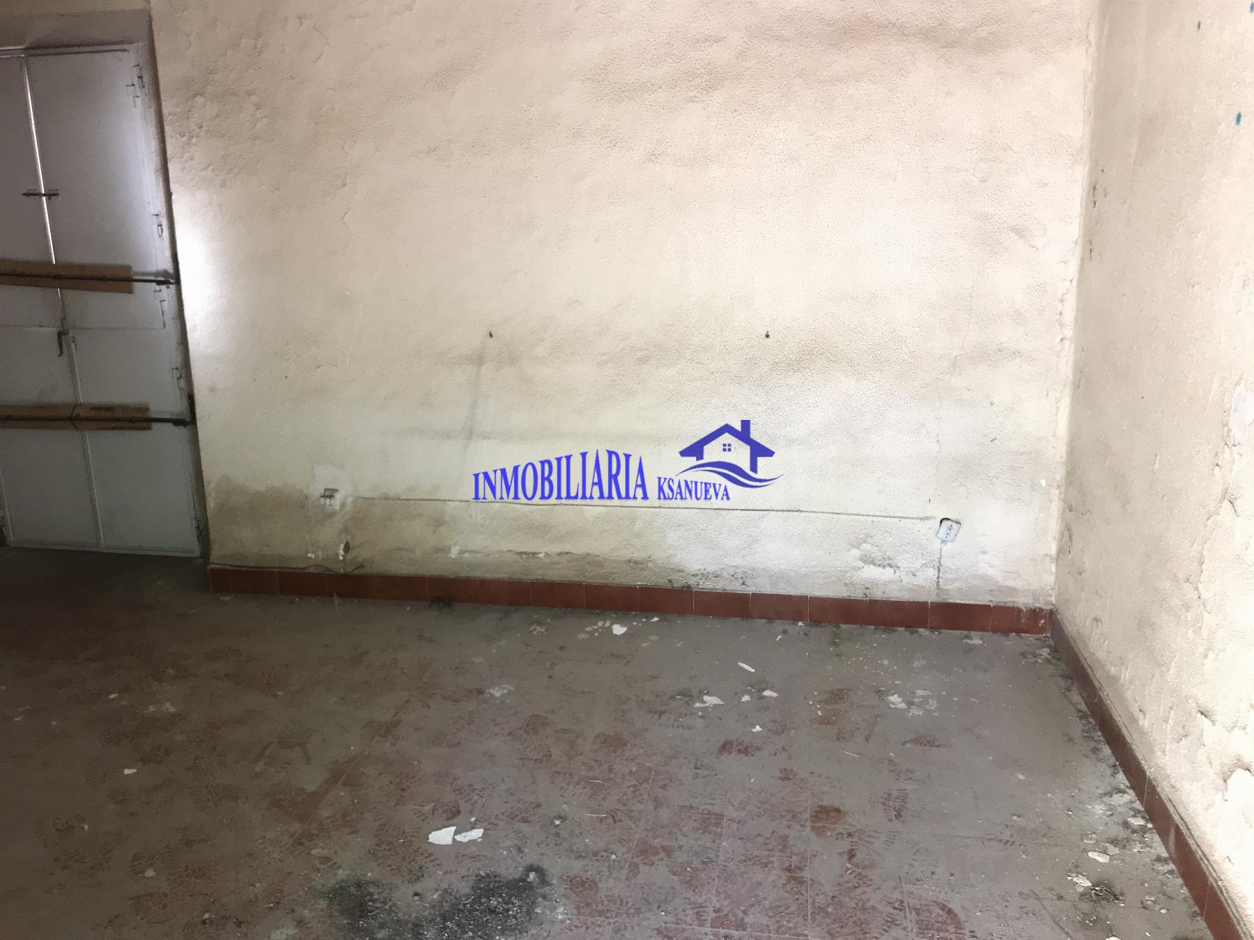 For sale of house in Córdoba