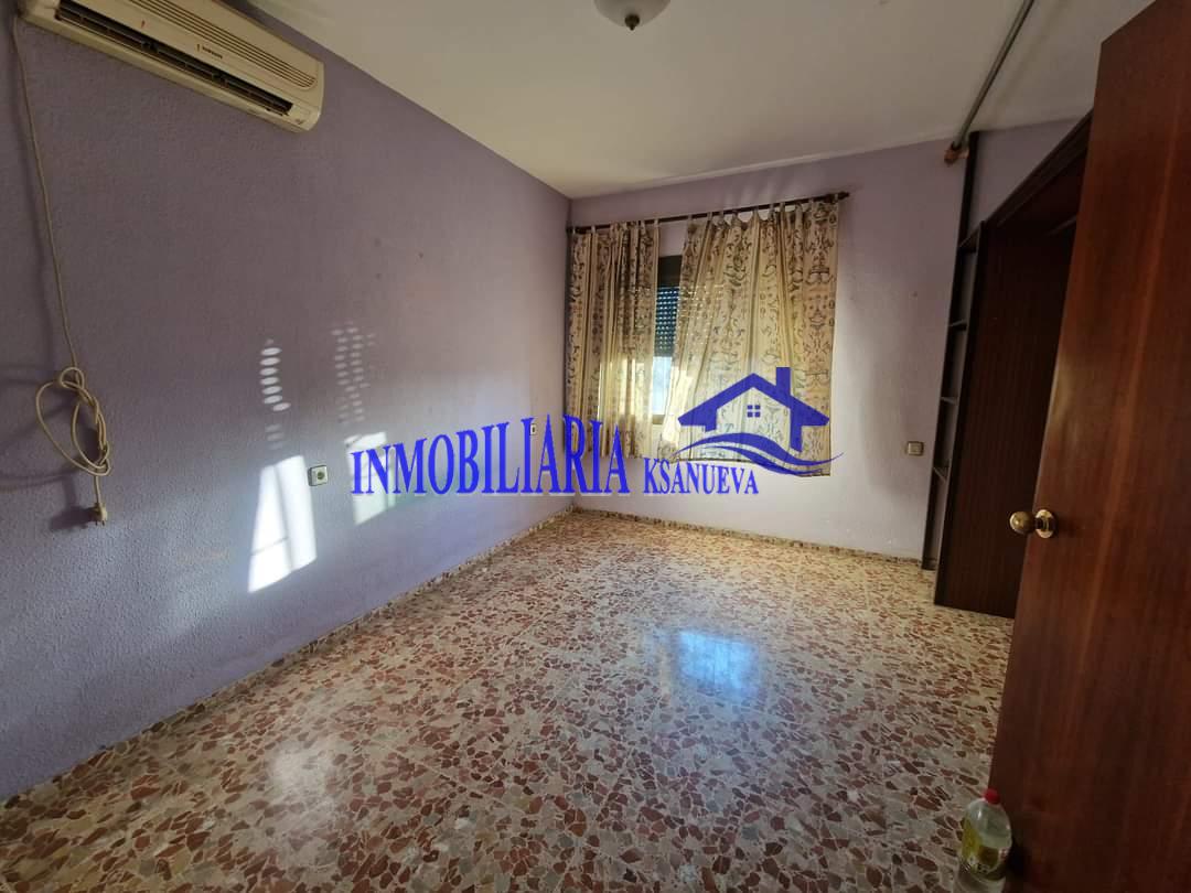 For sale of chalet in Córdoba