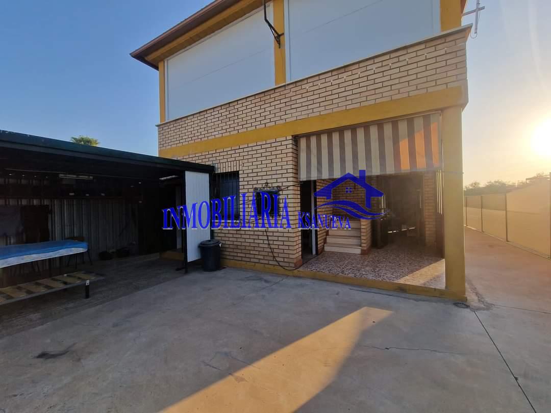 For sale of chalet in Córdoba