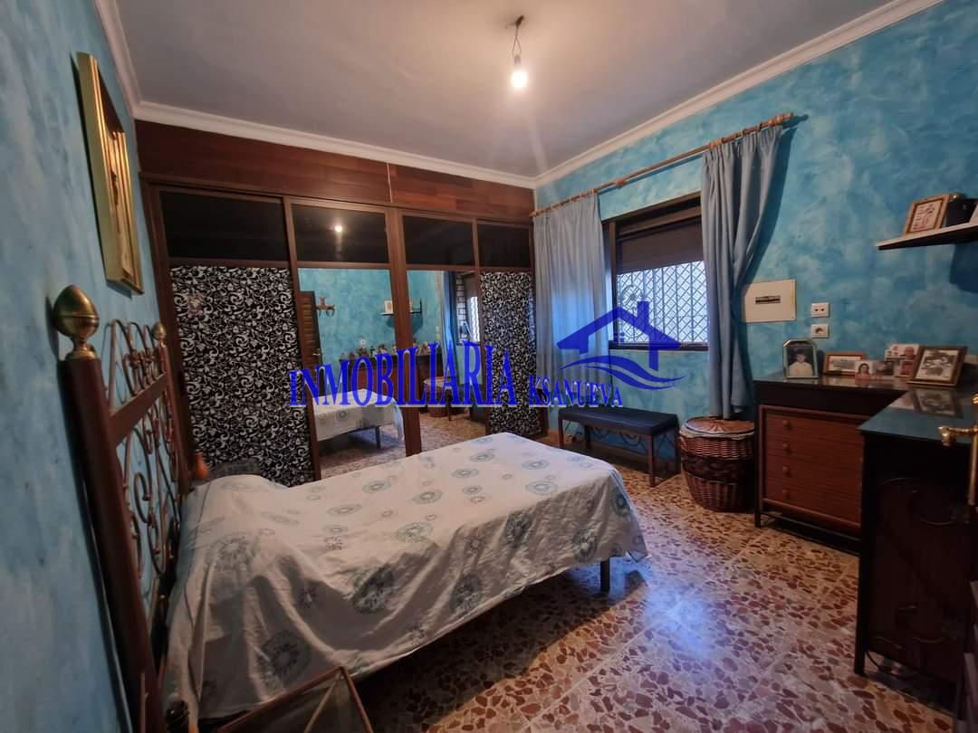 For sale of chalet in Córdoba