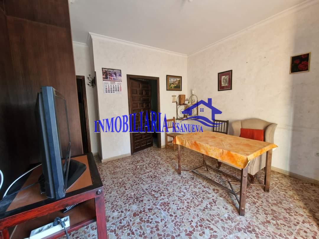 For sale of chalet in Córdoba
