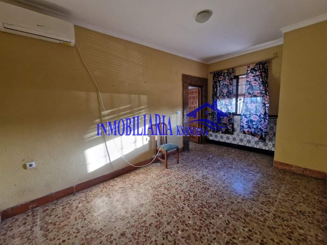 For sale of chalet in Córdoba