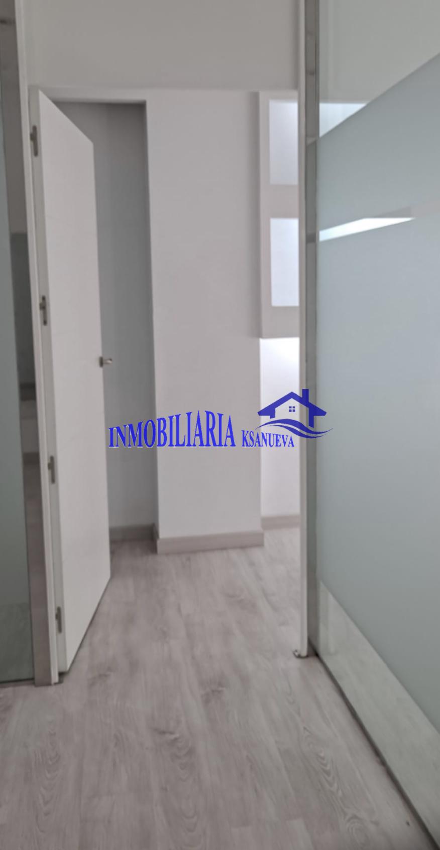 For rent of commercial in Córdoba