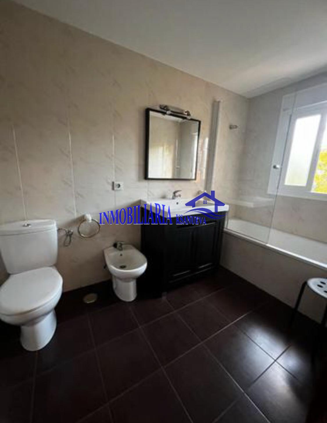 For sale of flat in Córdoba