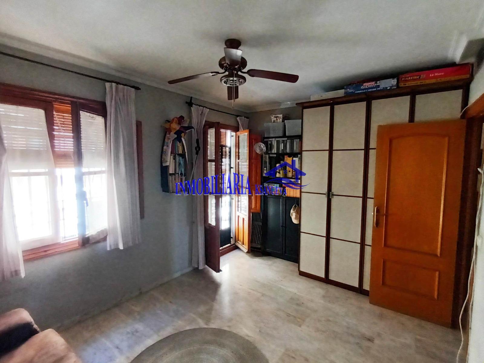 For sale of house in Córdoba