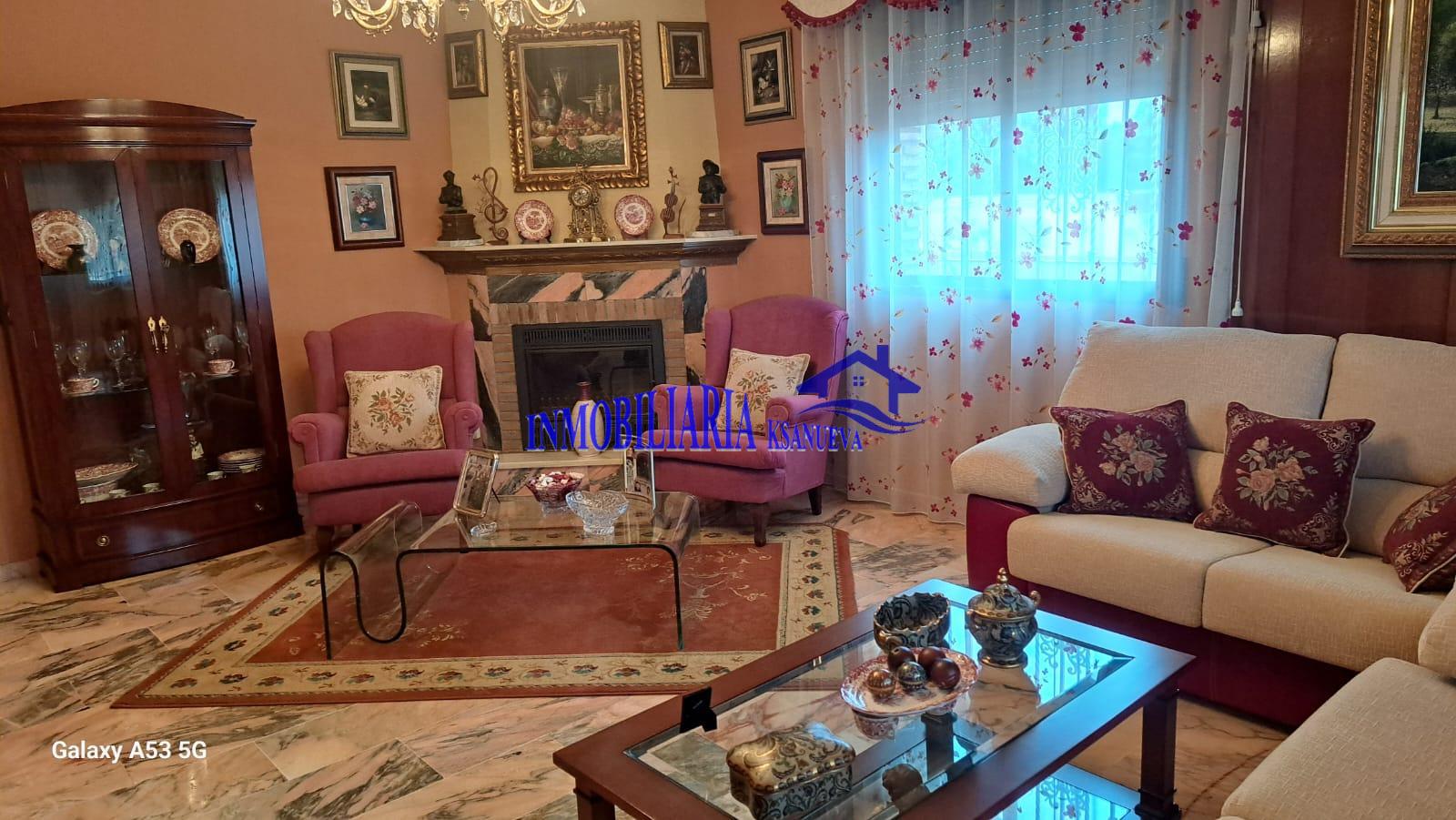For sale of chalet in Córdoba