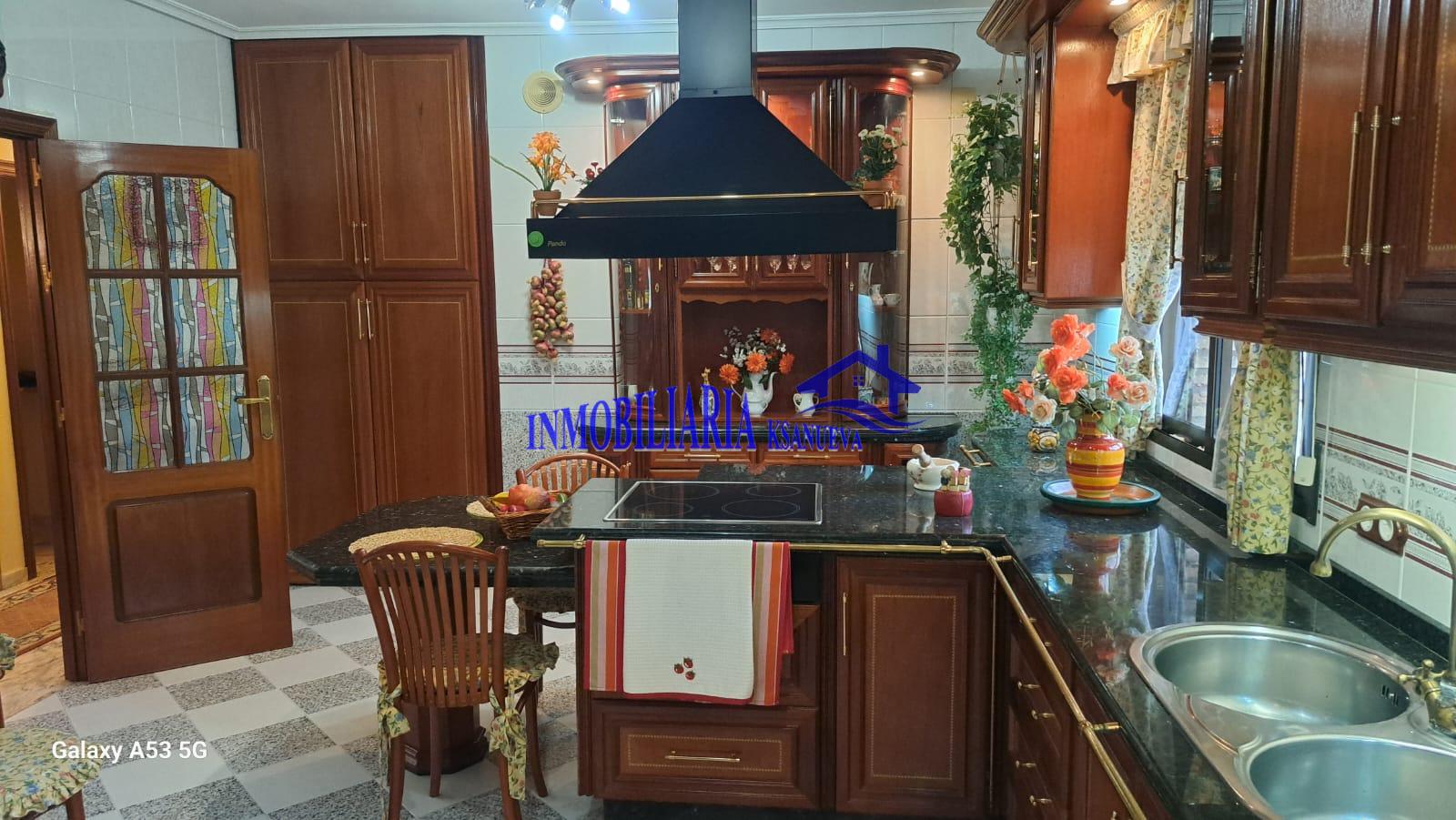 For sale of chalet in Córdoba