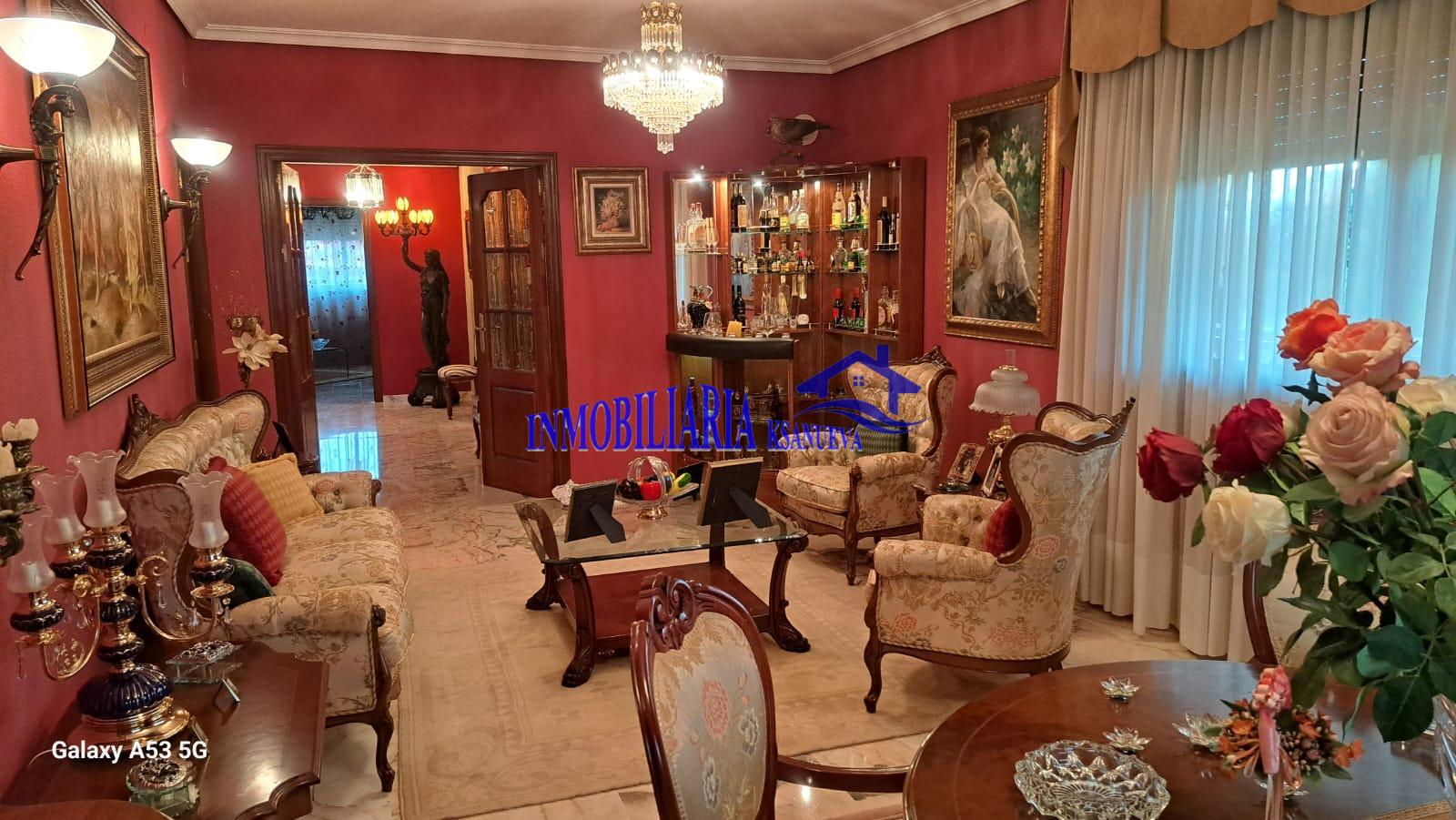 For sale of chalet in Córdoba